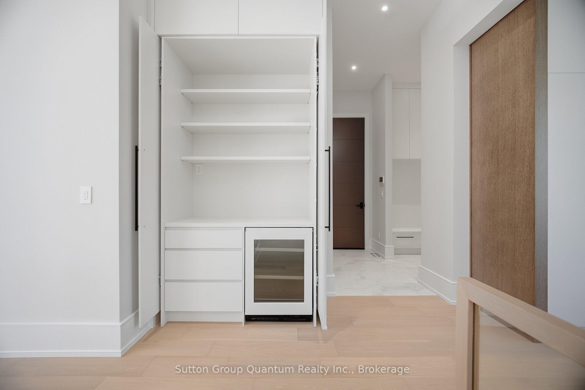 Photo 12 of 1071 Scott Avenue N, Oakville, West — HOMEH