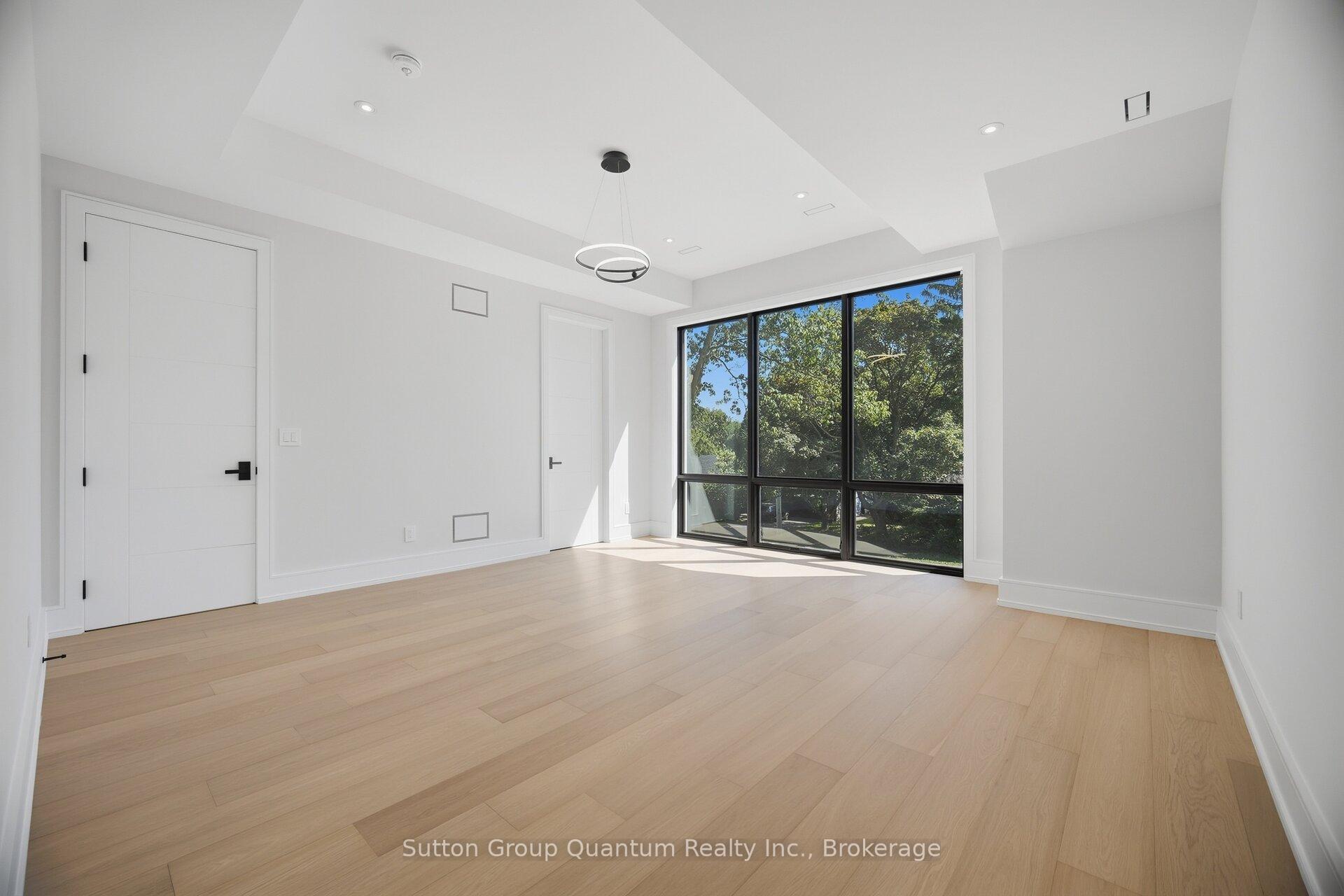 Photo 35 of 1071 Scott Avenue N, Oakville, West — HOMEH