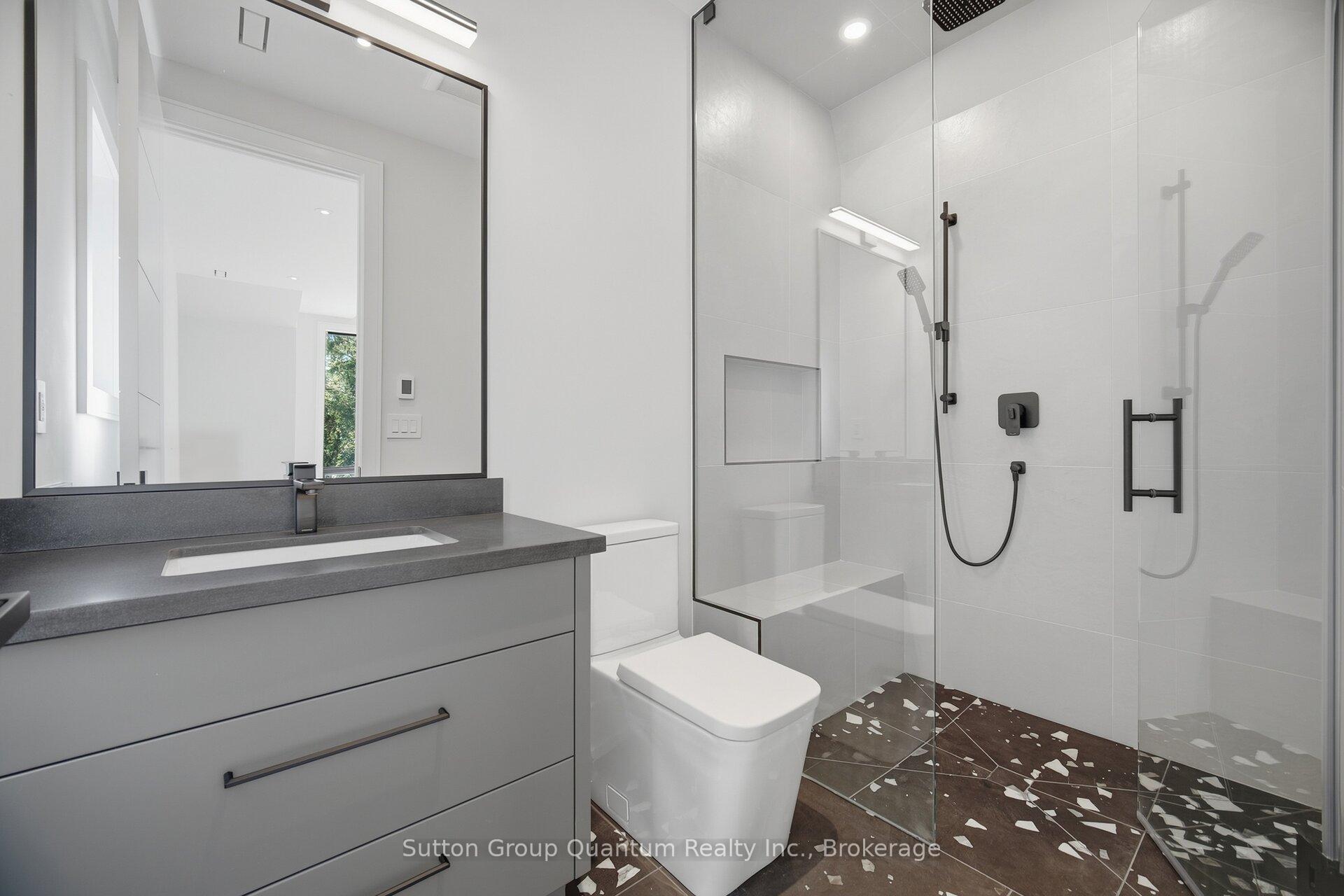 Photo 36 of 1071 Scott Avenue N, Oakville, West — HOMEH