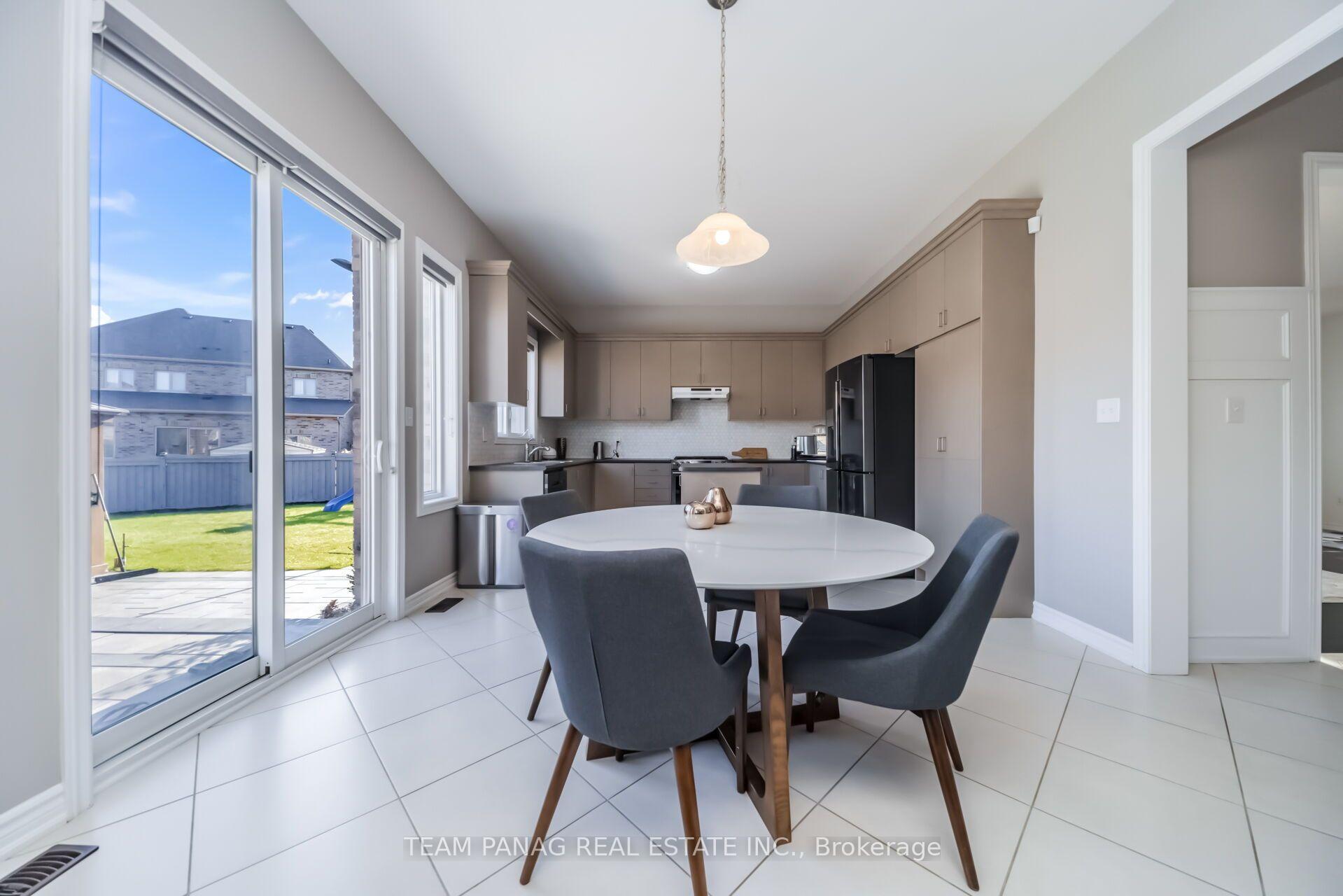 Photo 14 of 14 Observatory Crescent, Brampton, Toronto Gore Rural Estate — HOMEH