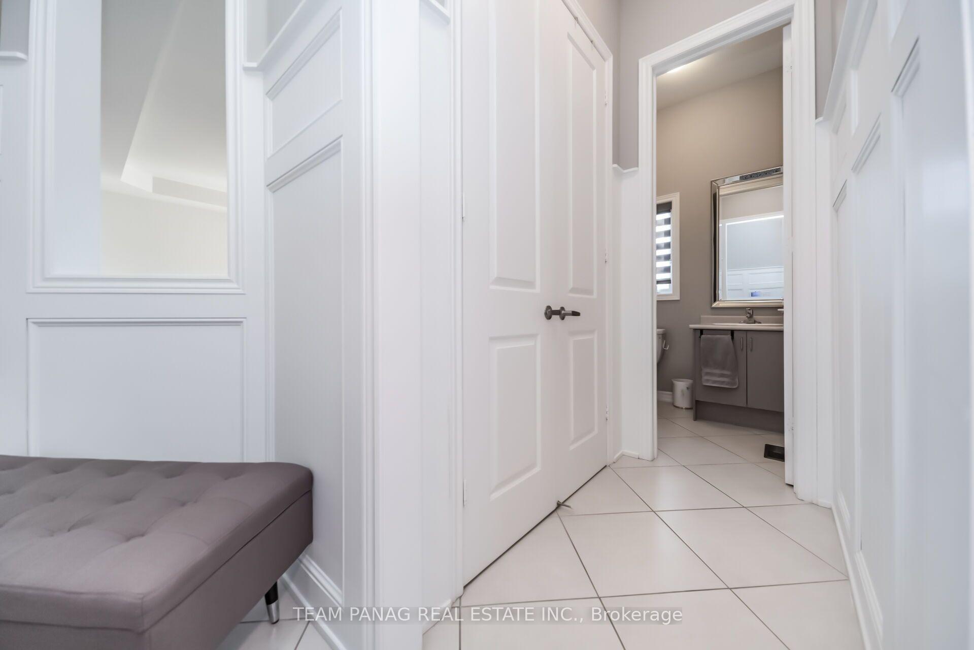 Photo 18 of 14 Observatory Crescent, Brampton, Toronto Gore Rural Estate — HOMEH