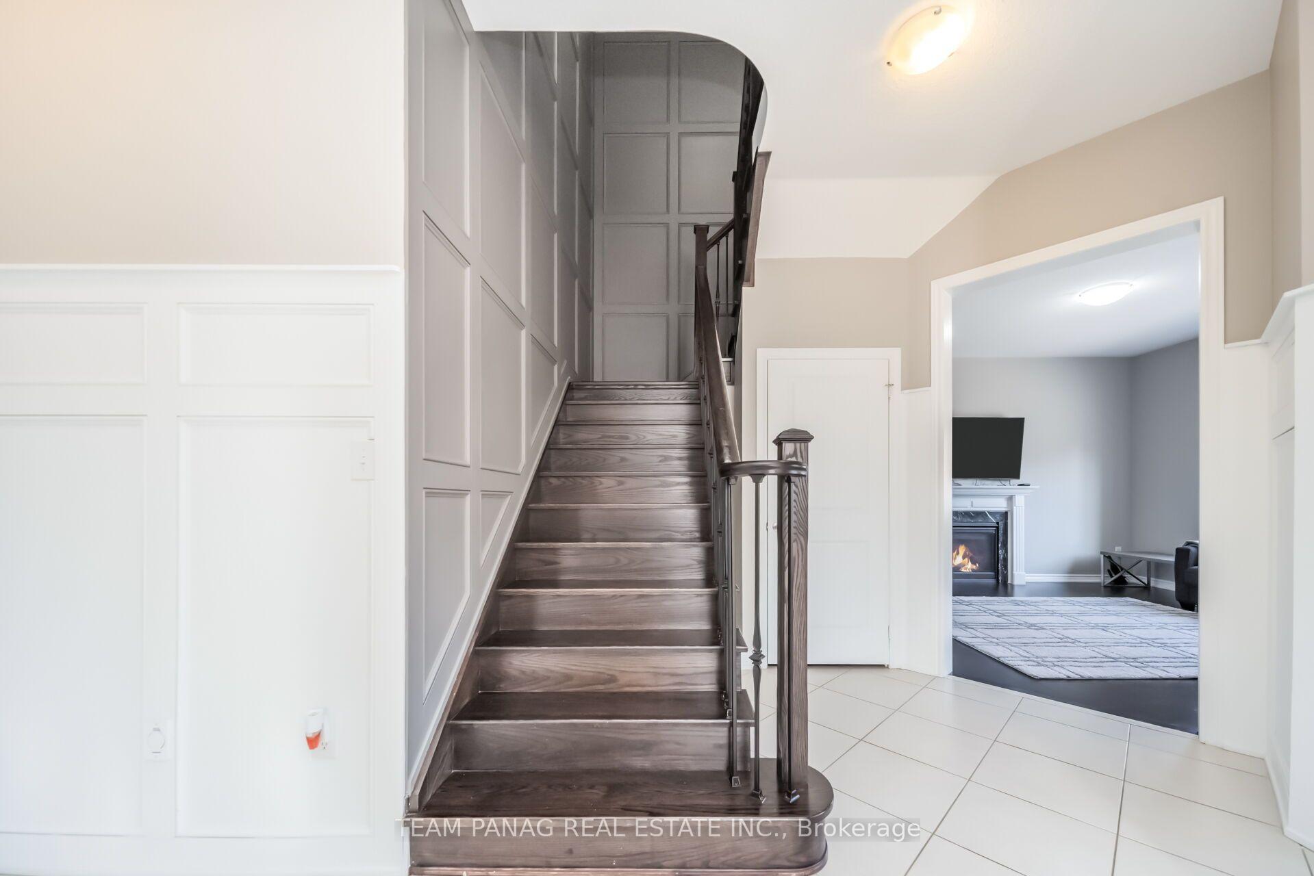 Photo 21 of 14 Observatory Crescent, Brampton, Toronto Gore Rural Estate — HOMEH
