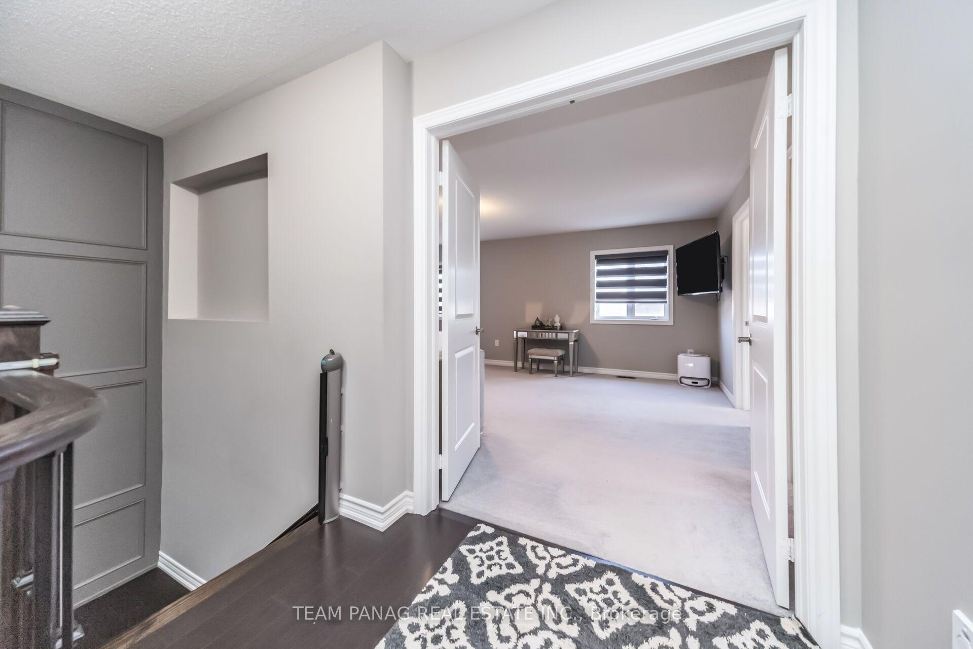 Photo 23 of 14 Observatory Crescent, Brampton, Toronto Gore Rural Estate — HOMEH