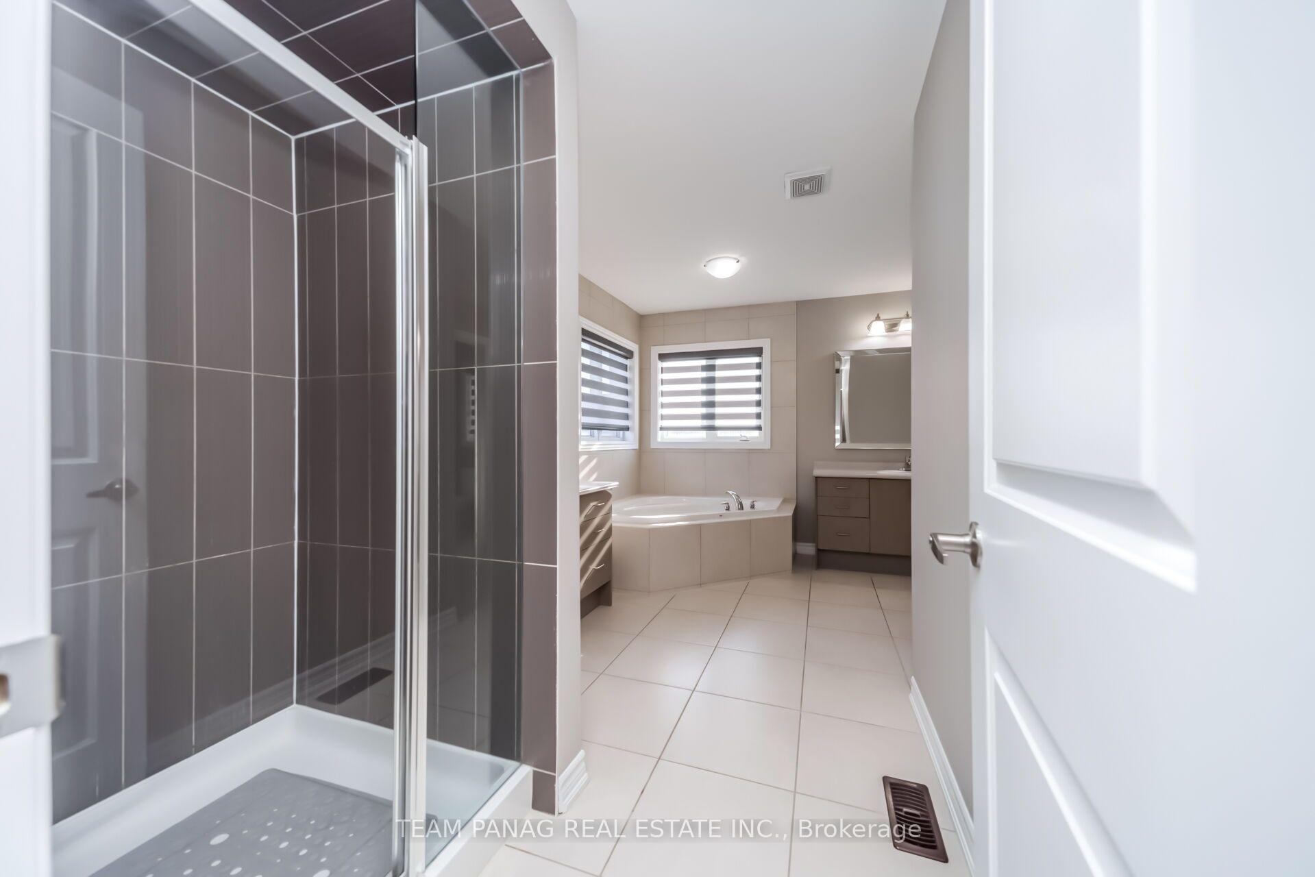 Photo 25 of 14 Observatory Crescent, Brampton, Toronto Gore Rural Estate — HOMEH