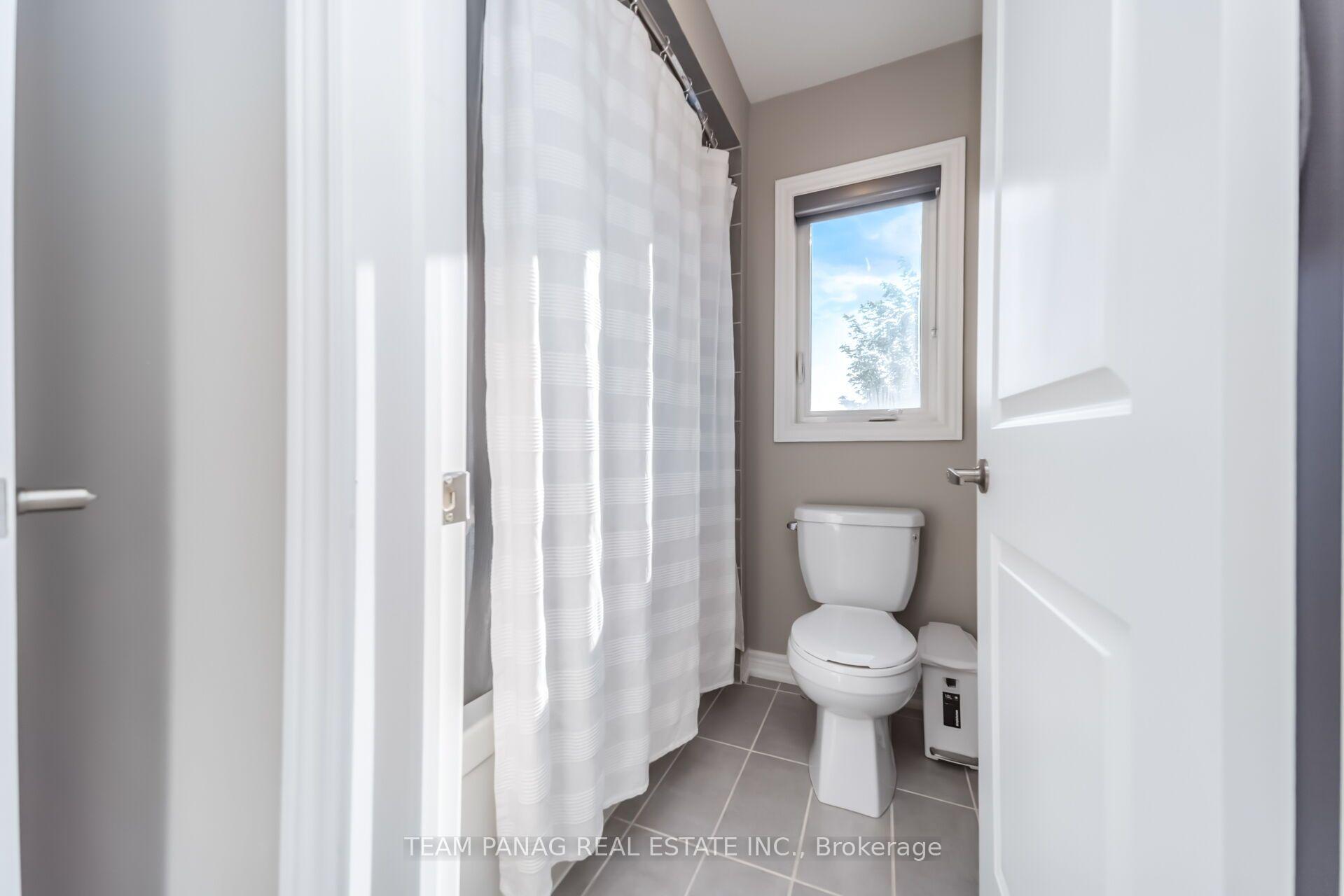 Photo 31 of 14 Observatory Crescent, Brampton, Toronto Gore Rural Estate — HOMEH