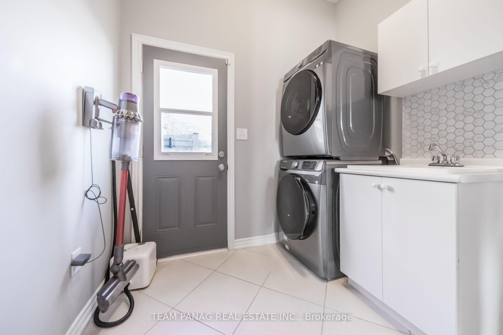Photo 44 of 14 Observatory Crescent, Brampton, Toronto Gore Rural Estate — HOMEH