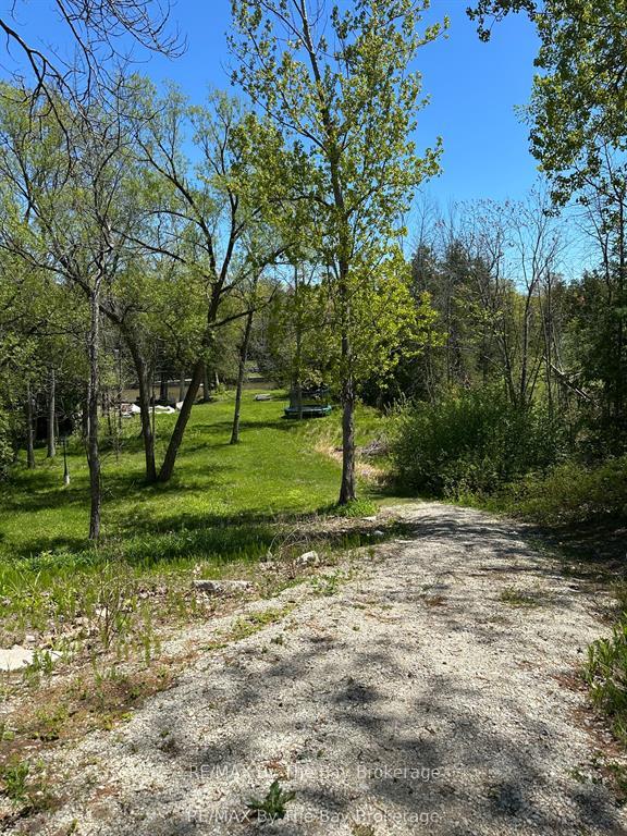 Photo 4 of 159 Sunnidale Road, Wasaga Beach — HOMEH