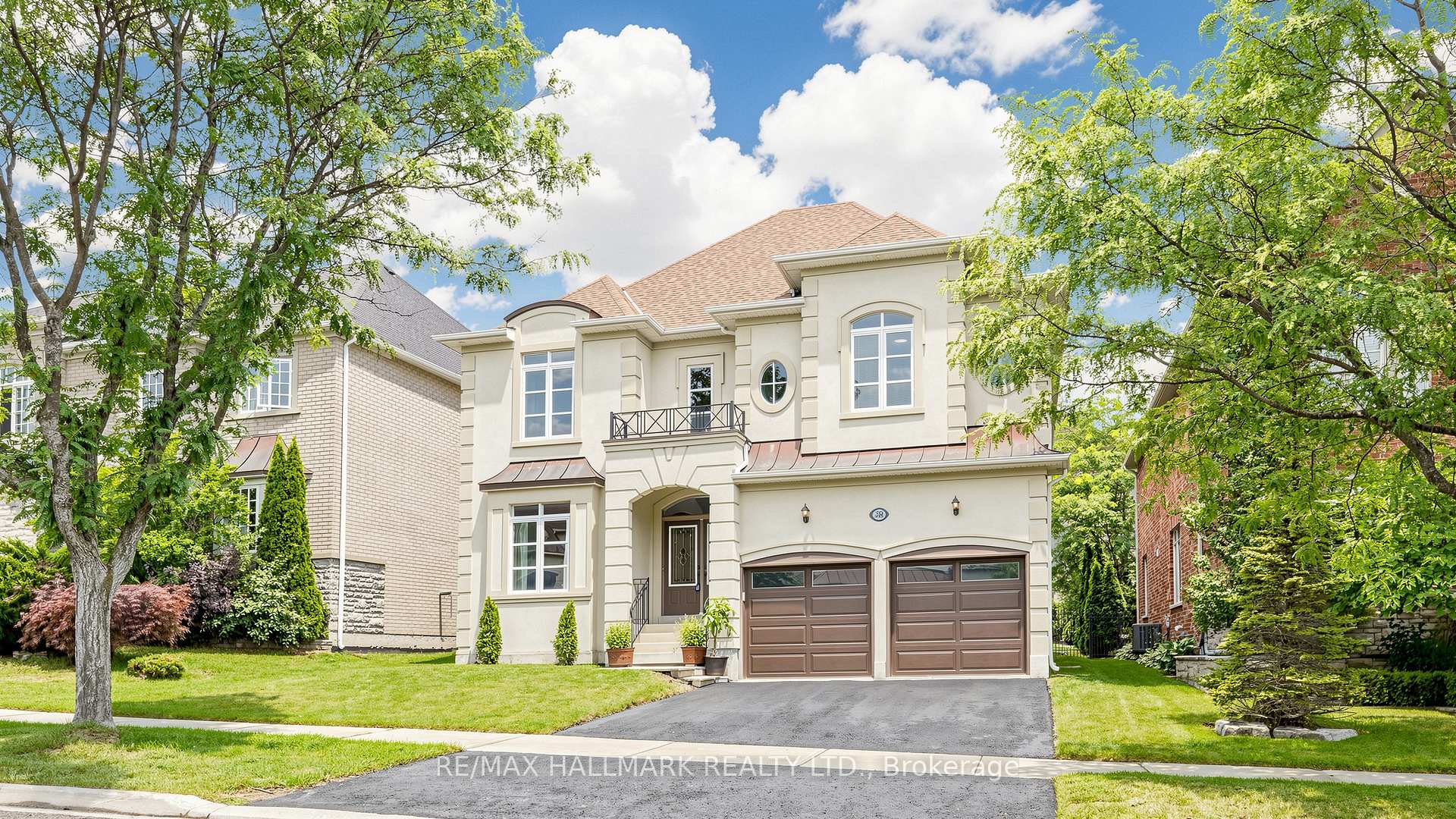 Photo 2 of 368 Paradelle Drive, Richmond Hill, Oak Ridges Lake Wilcox — HOMEH