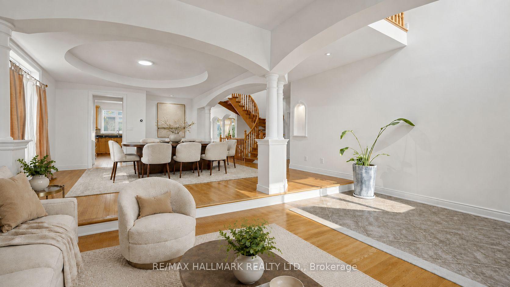 Photo 7 of 368 Paradelle Drive, Richmond Hill, Oak Ridges Lake Wilcox — HOMEH