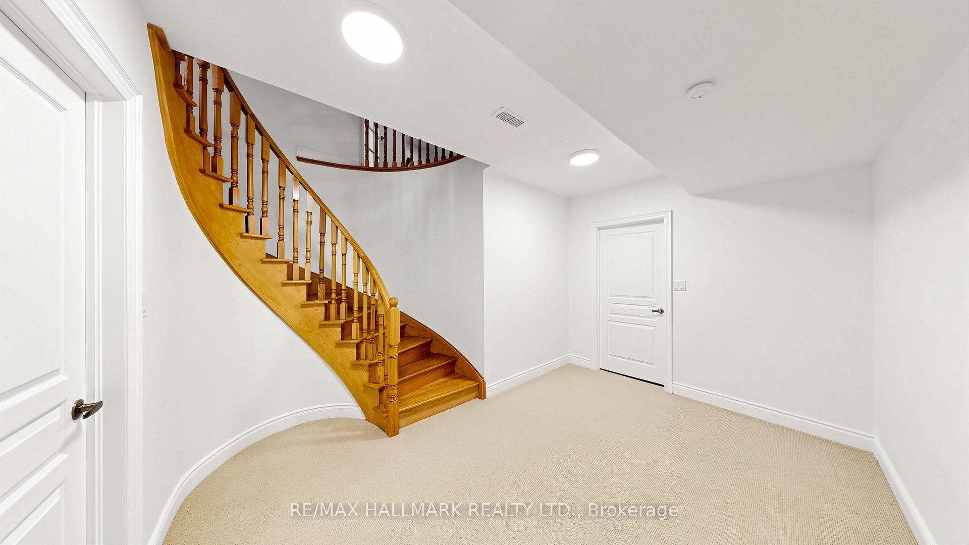 Photo 23 of 368 Paradelle Drive, Richmond Hill, Oak Ridges Lake Wilcox — HOMEH