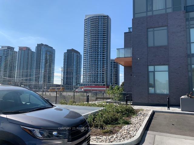 Photo 3 of Unit 3302, 8 Nahani Way, Mississauga, Hurontario — HOMEH