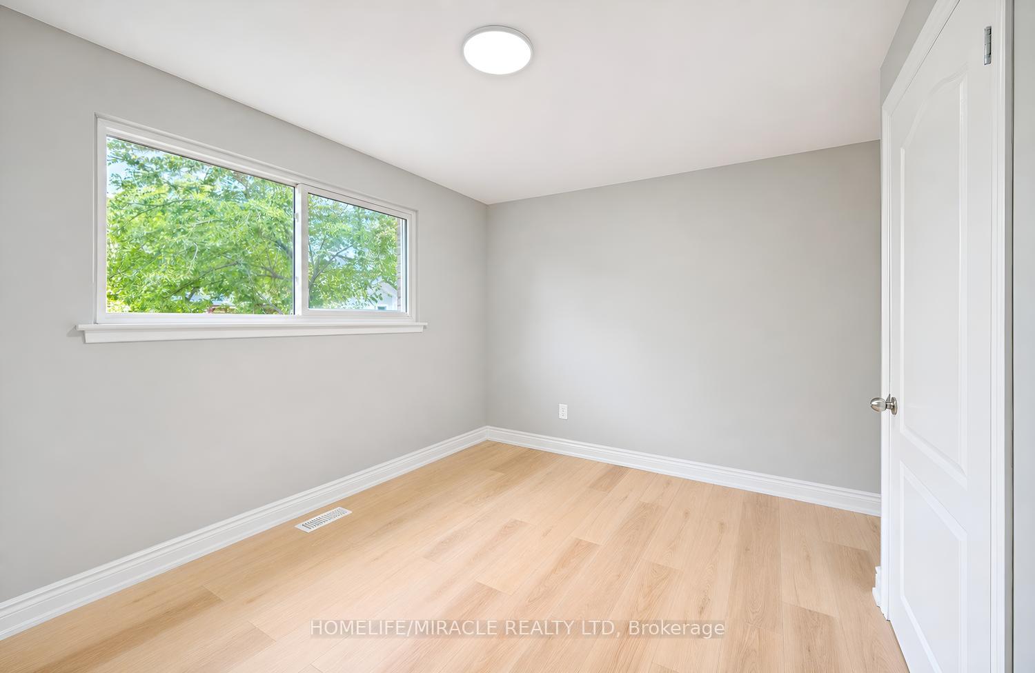 Photo 21 of 21 Sanagan Road, Etobicoke, Thistletown-Beaumonde Heights — HOMEH