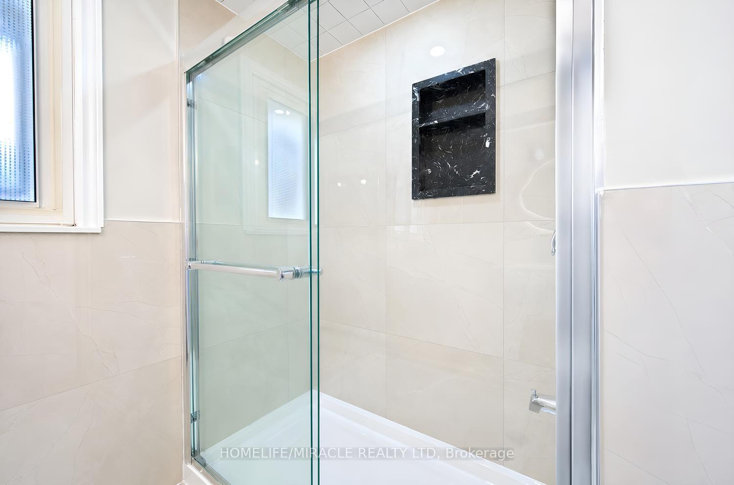 Photo 23 of 21 Sanagan Road, Etobicoke, Thistletown-Beaumonde Heights — HOMEH