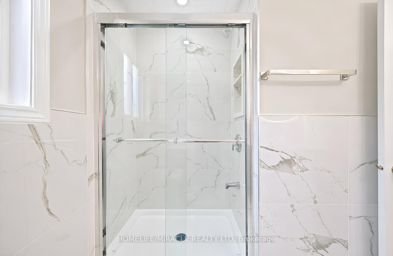 Photo 29 of 21 Sanagan Road, Etobicoke, Thistletown-Beaumonde Heights — HOMEH