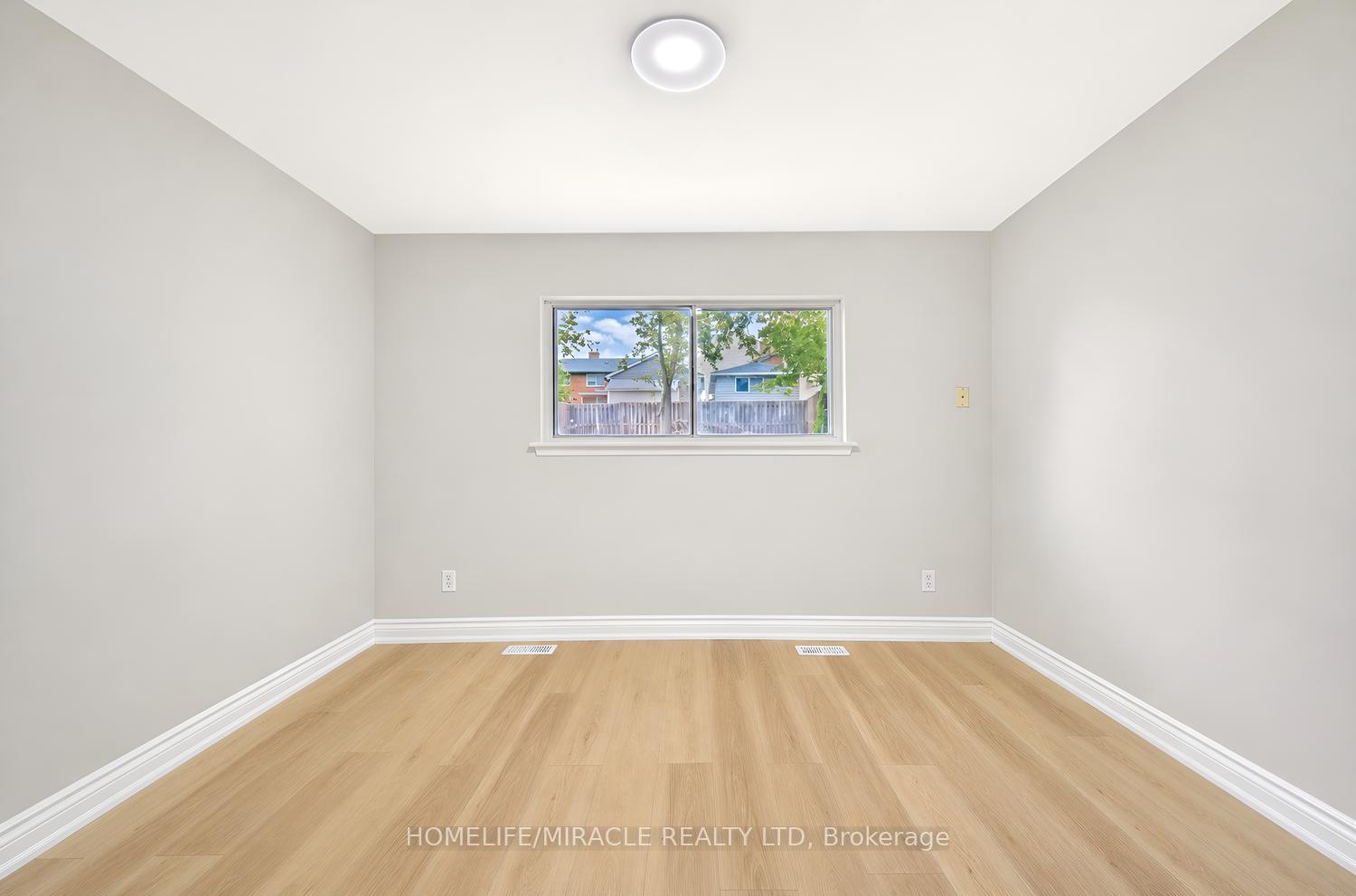 Photo 30 of 21 Sanagan Road, Etobicoke, Thistletown-Beaumonde Heights — HOMEH