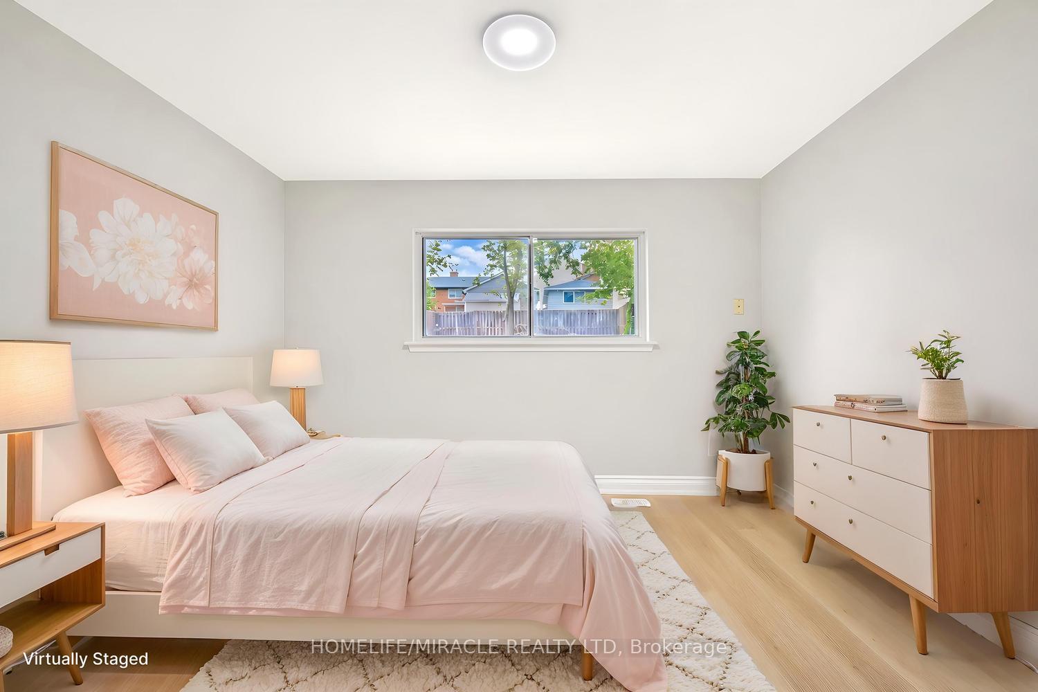 Photo 31 of 21 Sanagan Road, Etobicoke, Thistletown-Beaumonde Heights — HOMEH