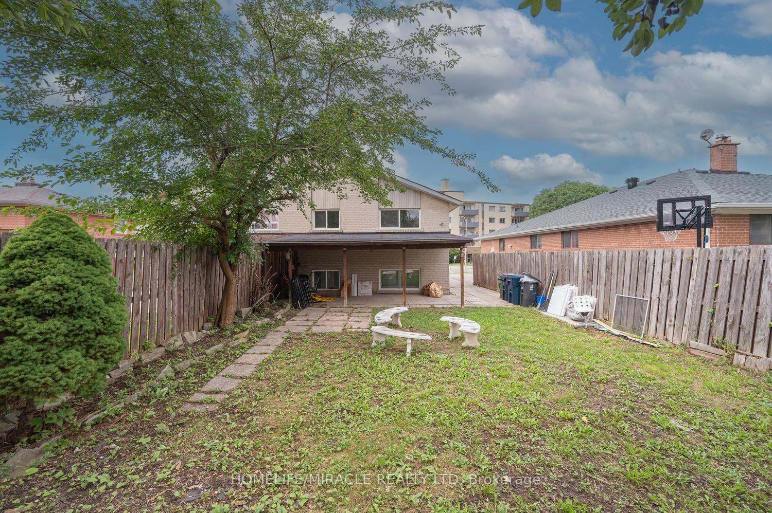 Photo 43 of 21 Sanagan Road, Etobicoke, Thistletown-Beaumonde Heights — HOMEH