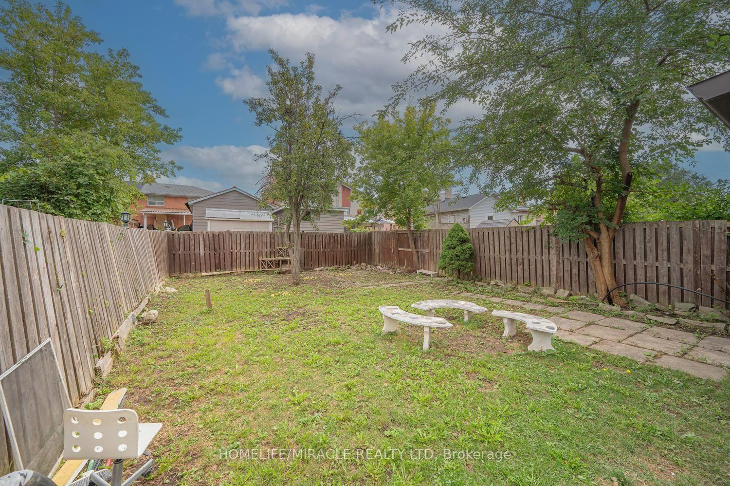 Photo 44 of 21 Sanagan Road, Etobicoke, Thistletown-Beaumonde Heights — HOMEH