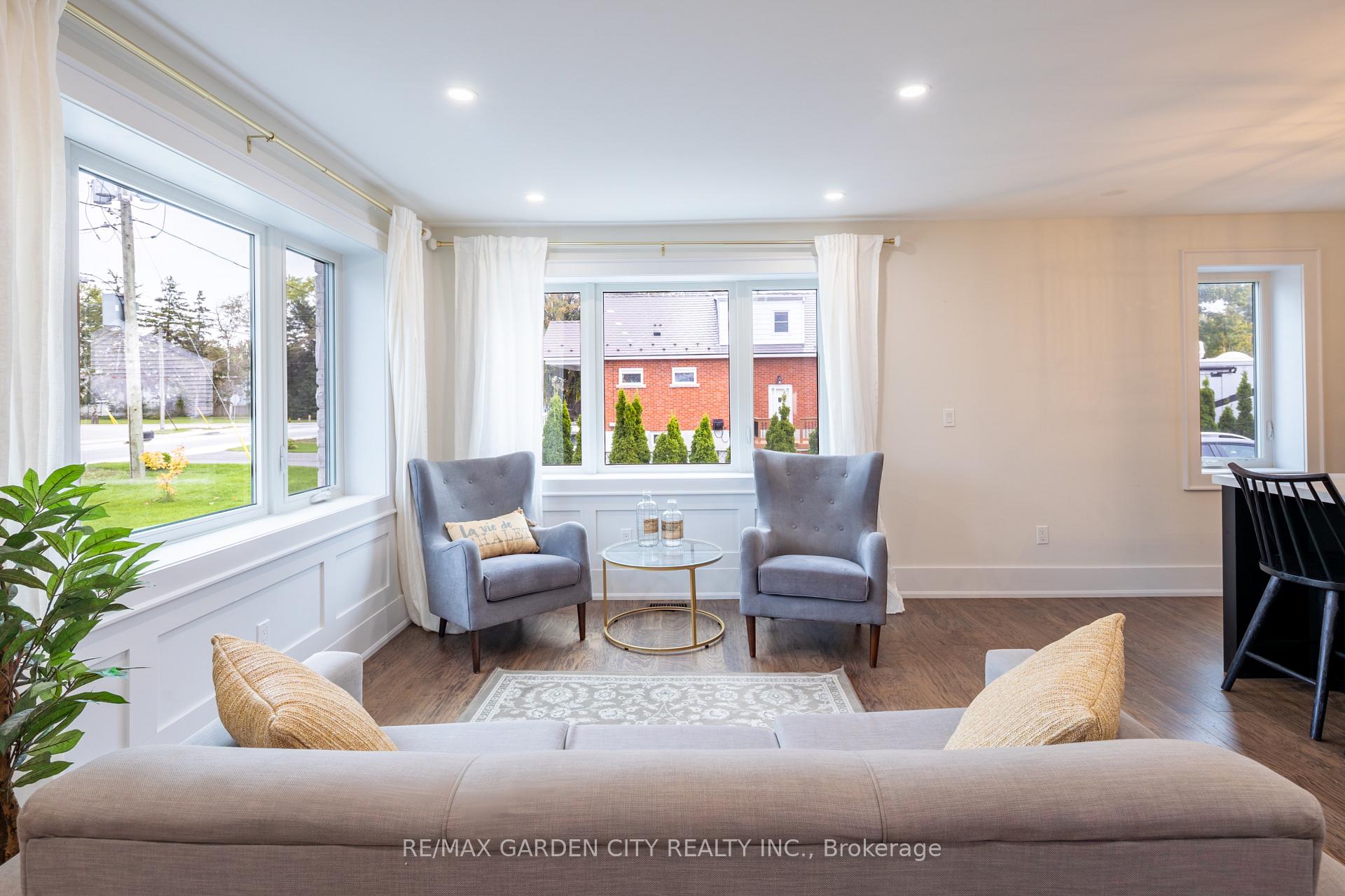 Photo 5 of 695 Quaker Road, Pelham, Fonthill — HOMEH