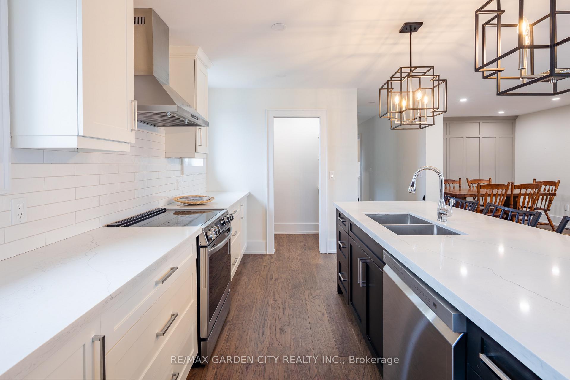 Photo 7 of 695 Quaker Road, Pelham, Fonthill — HOMEH