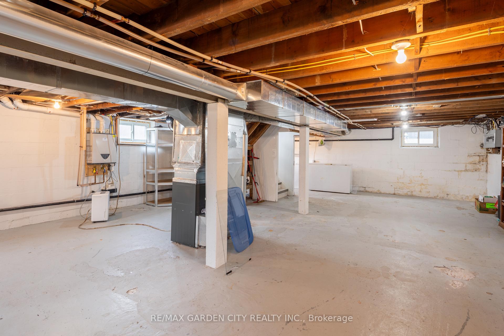 Photo 19 of 695 Quaker Road, Pelham, Fonthill — HOMEH