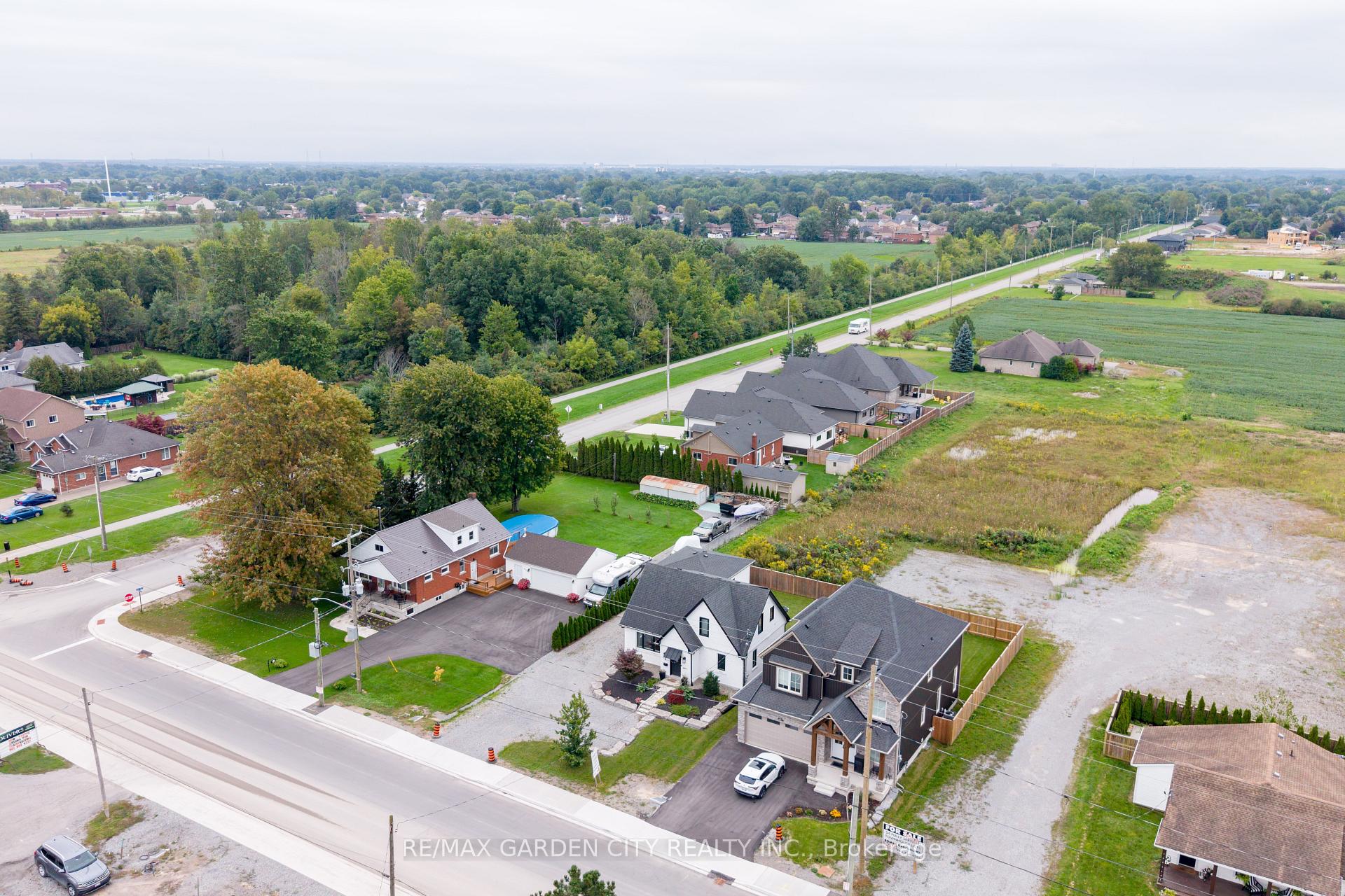 Photo 25 of 695 Quaker Road, Pelham, Fonthill — HOMEH