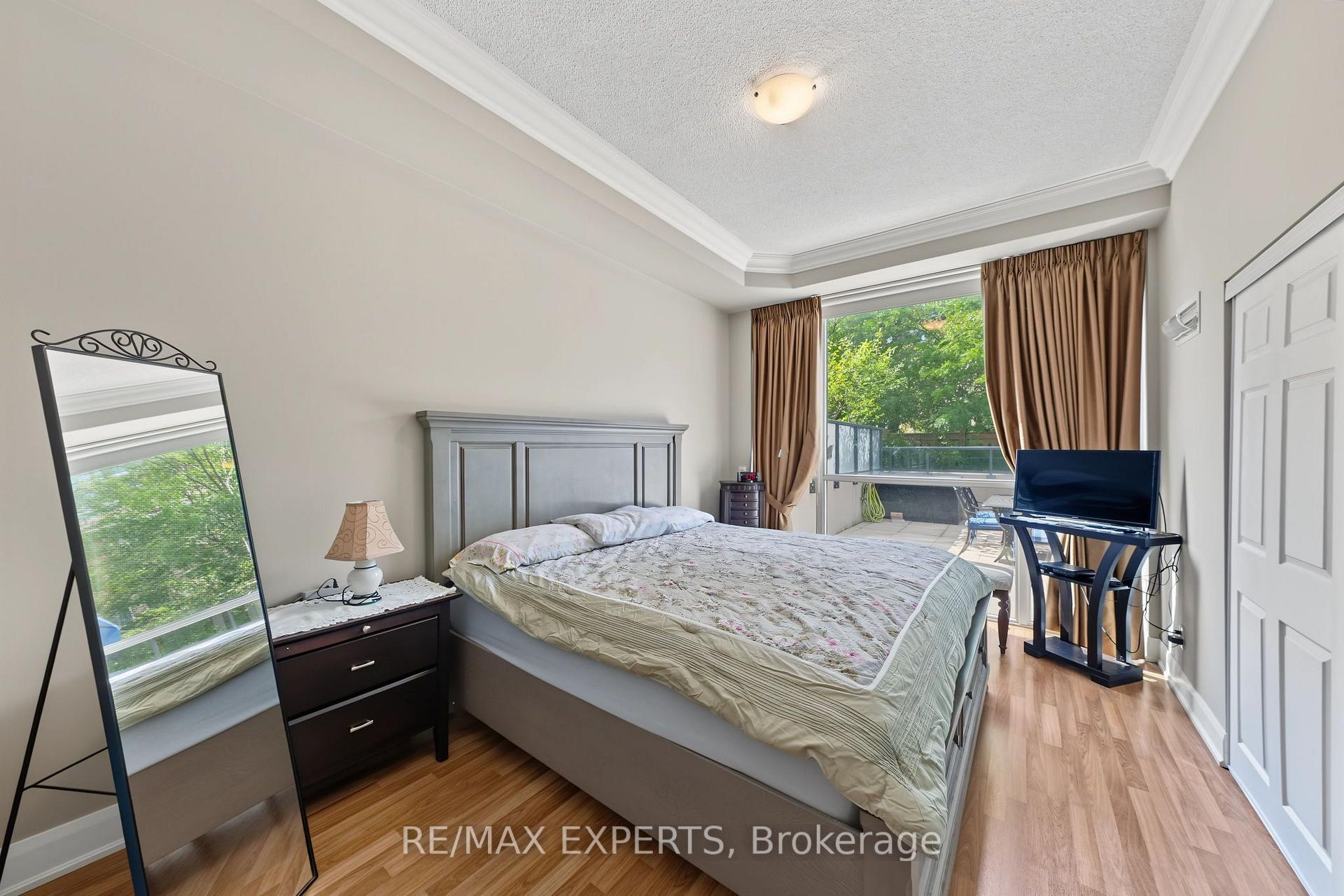 Photo 4 of Unit 204, 4700 Highway 7, Vaughan, East Woodbridge — HOMEH
