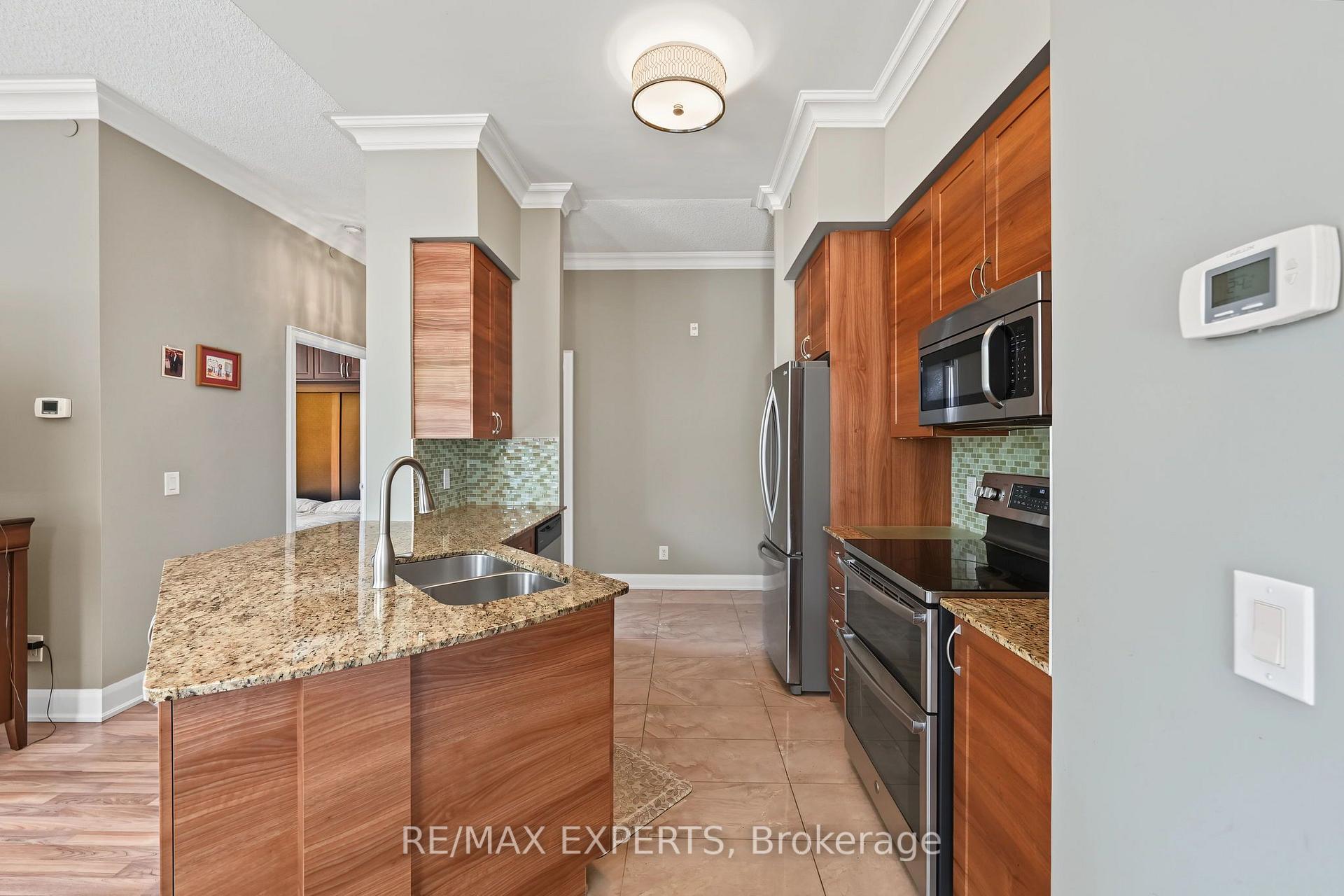 Photo 11 of Unit 204, 4700 Highway 7, Vaughan, East Woodbridge — HOMEH