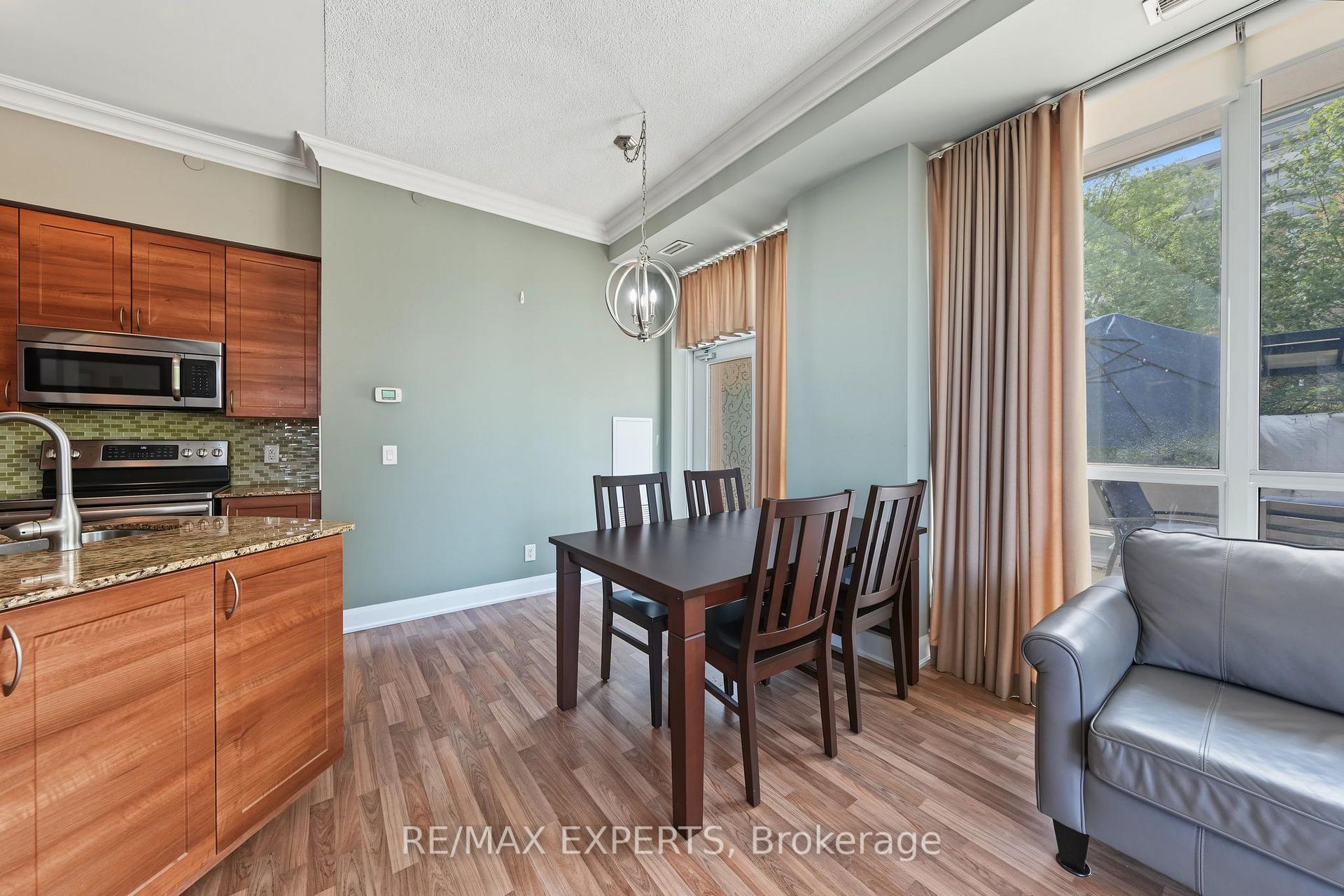 Photo 13 of Unit 204, 4700 Highway 7, Vaughan, East Woodbridge — HOMEH