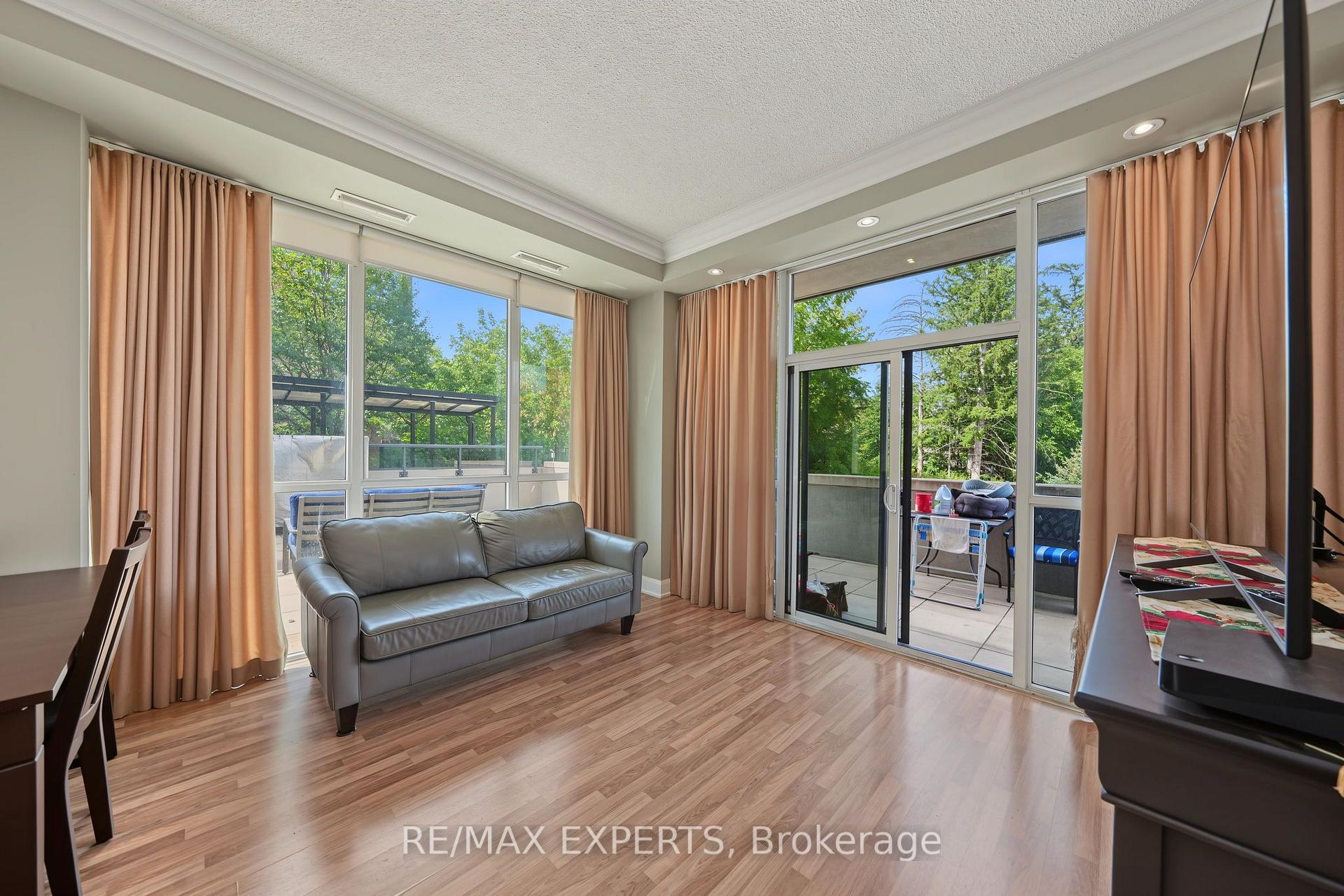 Photo 14 of Unit 204, 4700 Highway 7, Vaughan, East Woodbridge — HOMEH