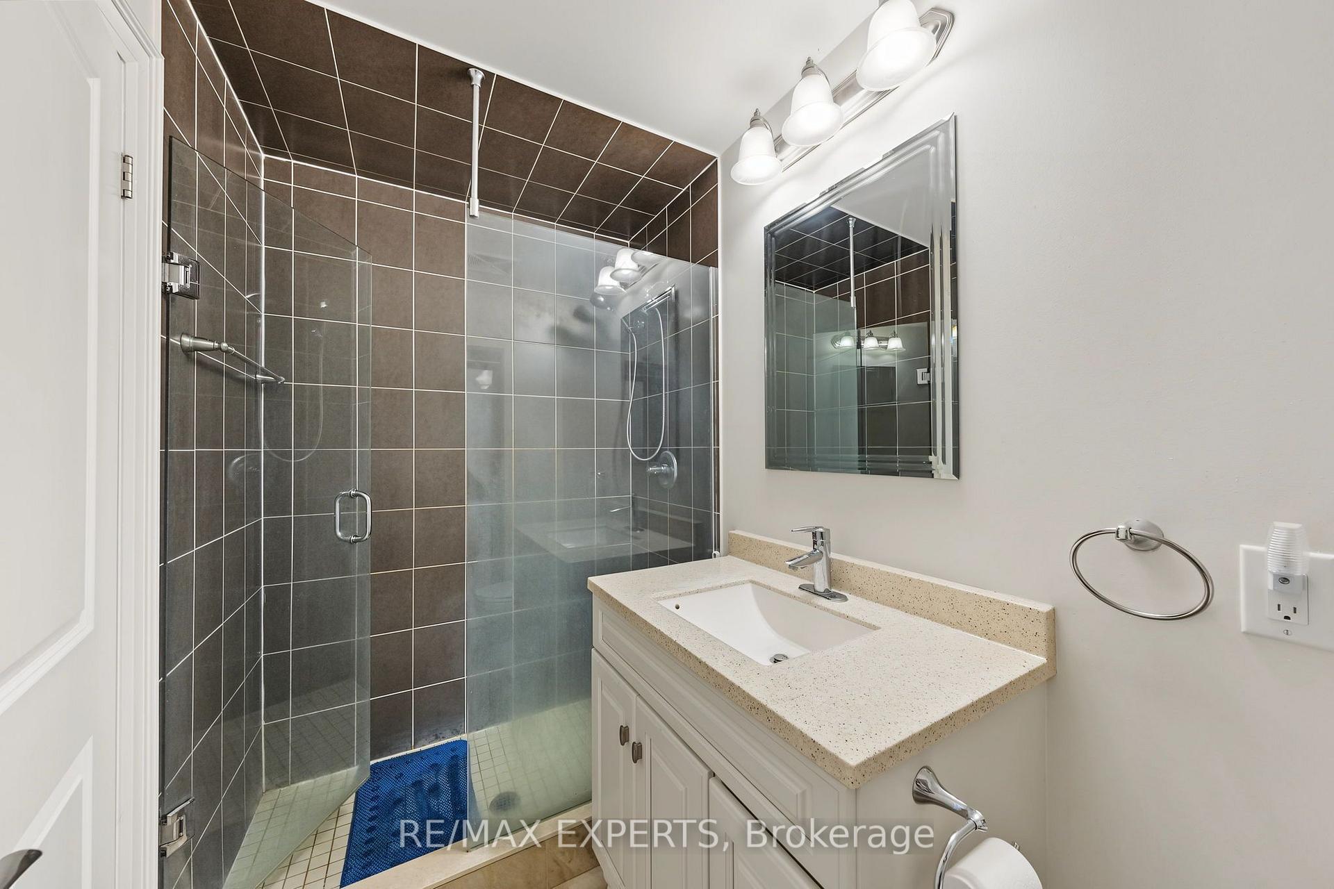 Photo 19 of Unit 204, 4700 Highway 7, Vaughan, East Woodbridge — HOMEH