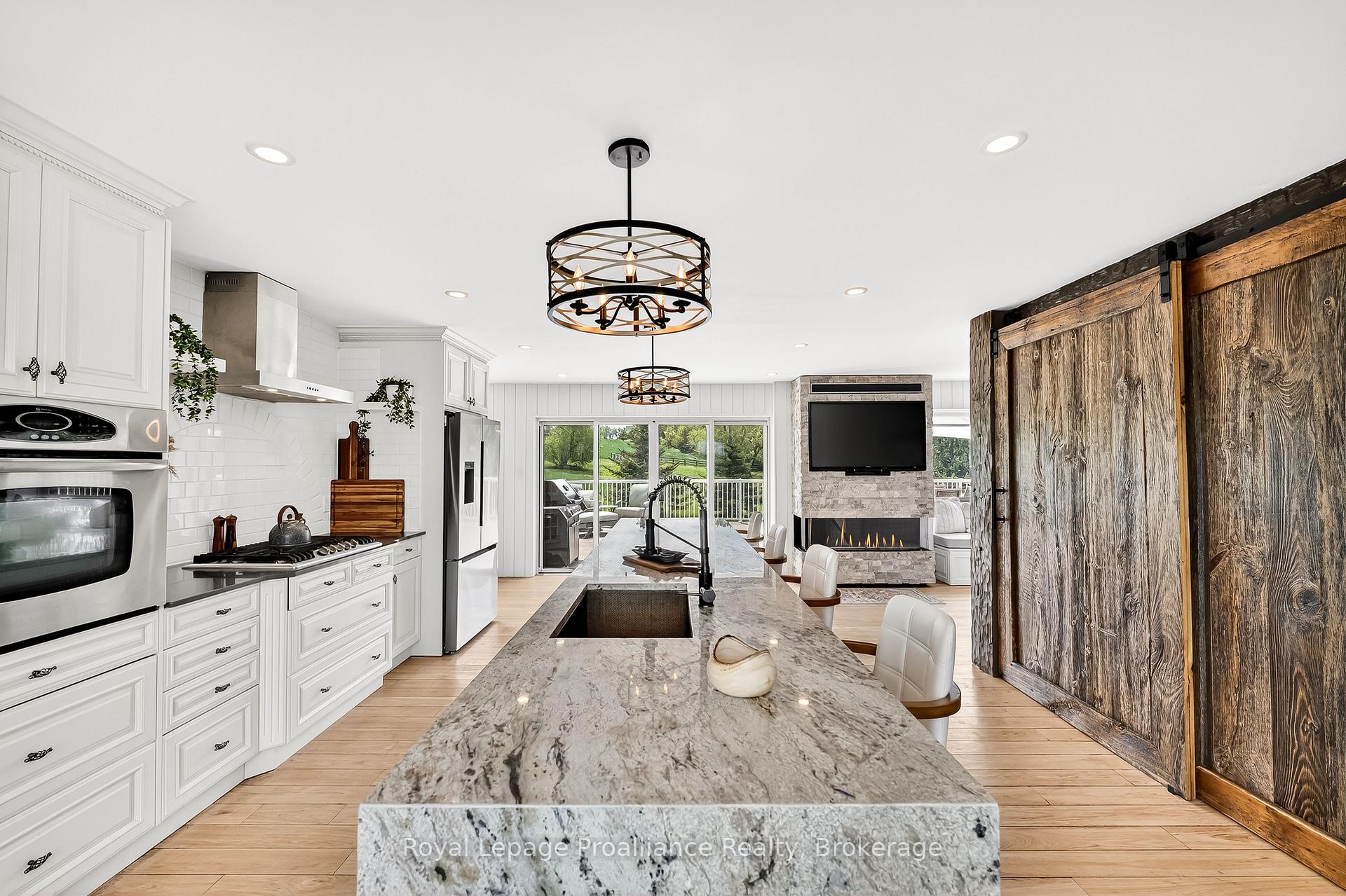 Photo 10 of 439 Oak Lake Road, Quinte West, Sidney Ward — HOMEH