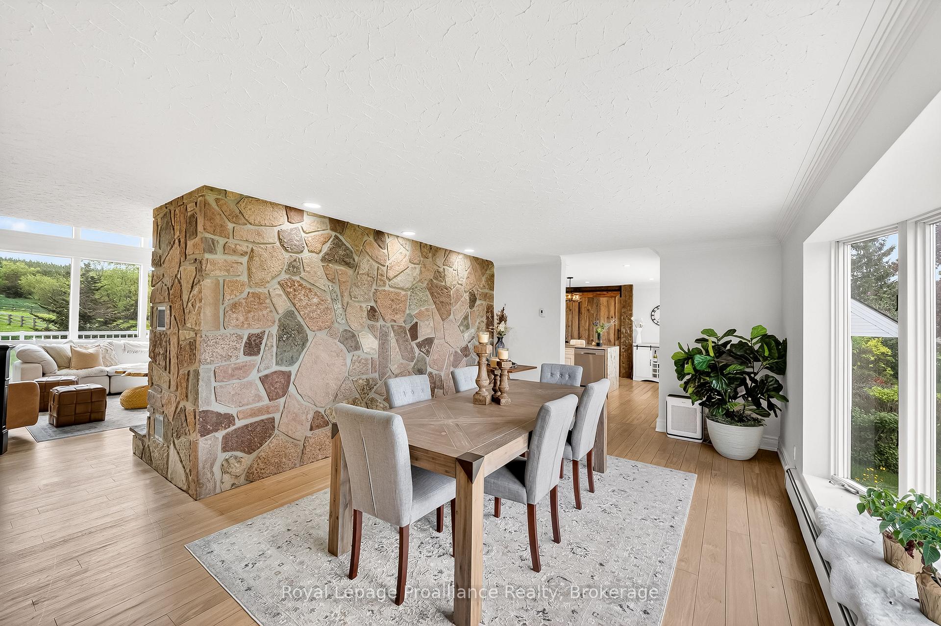 Photo 16 of 439 Oak Lake Road, Quinte West, Sidney Ward — HOMEH