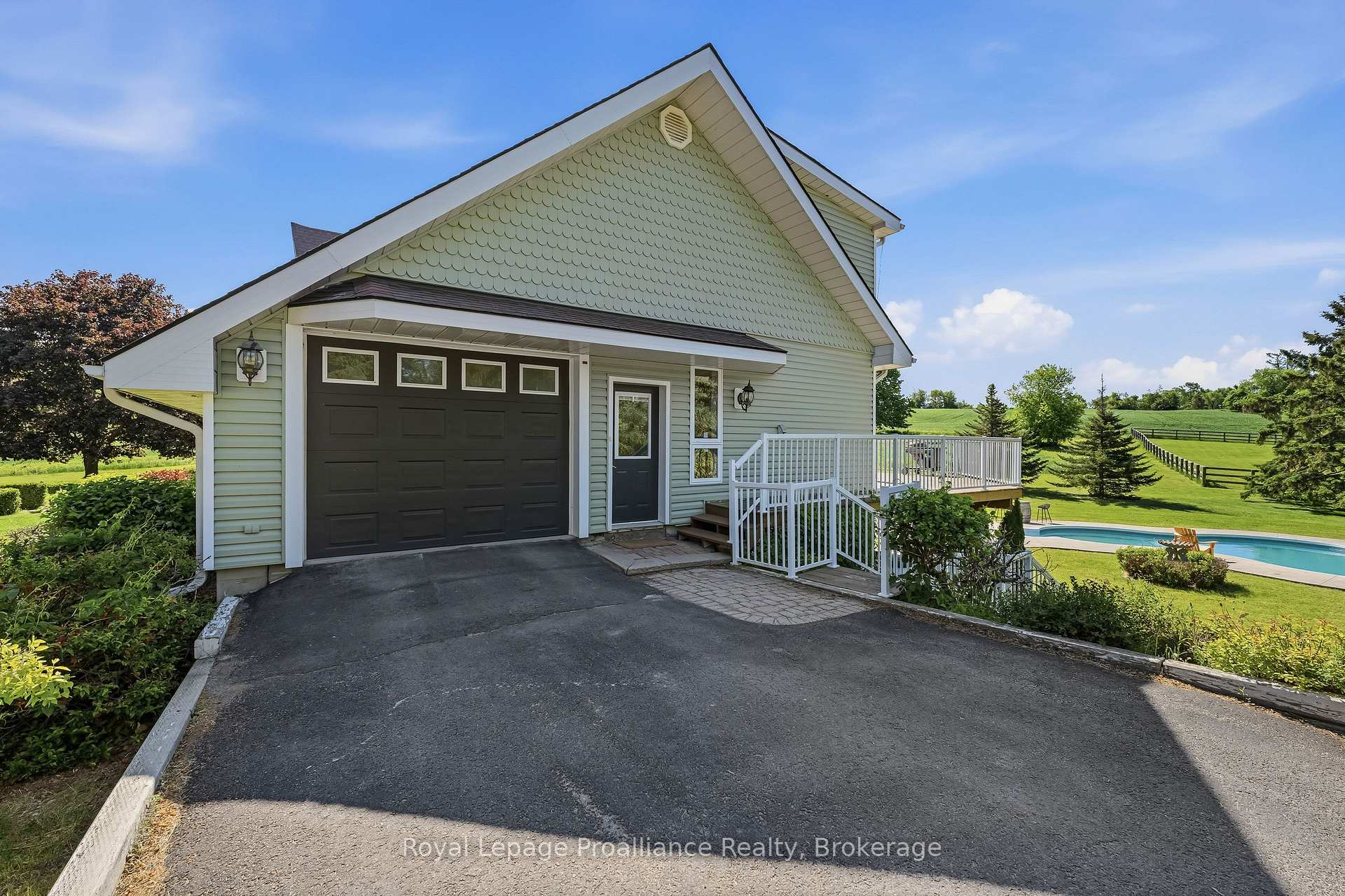 Photo 46 of 439 Oak Lake Road, Quinte West, Sidney Ward — HOMEH