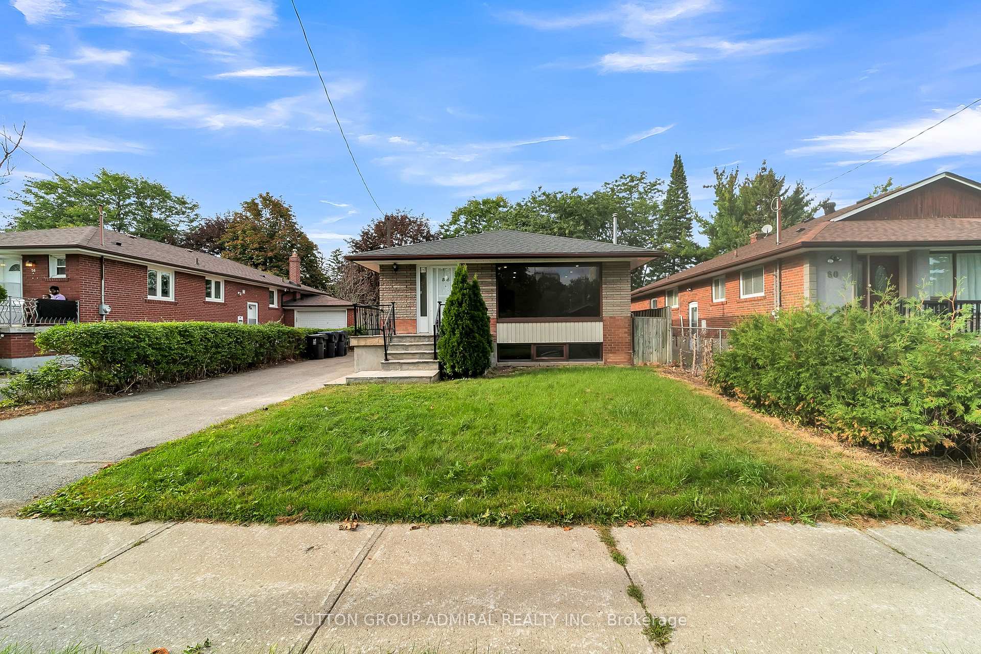 Photo 3 of 58 Rochman Boulevard E, Scarborough, Woburn — HOMEH