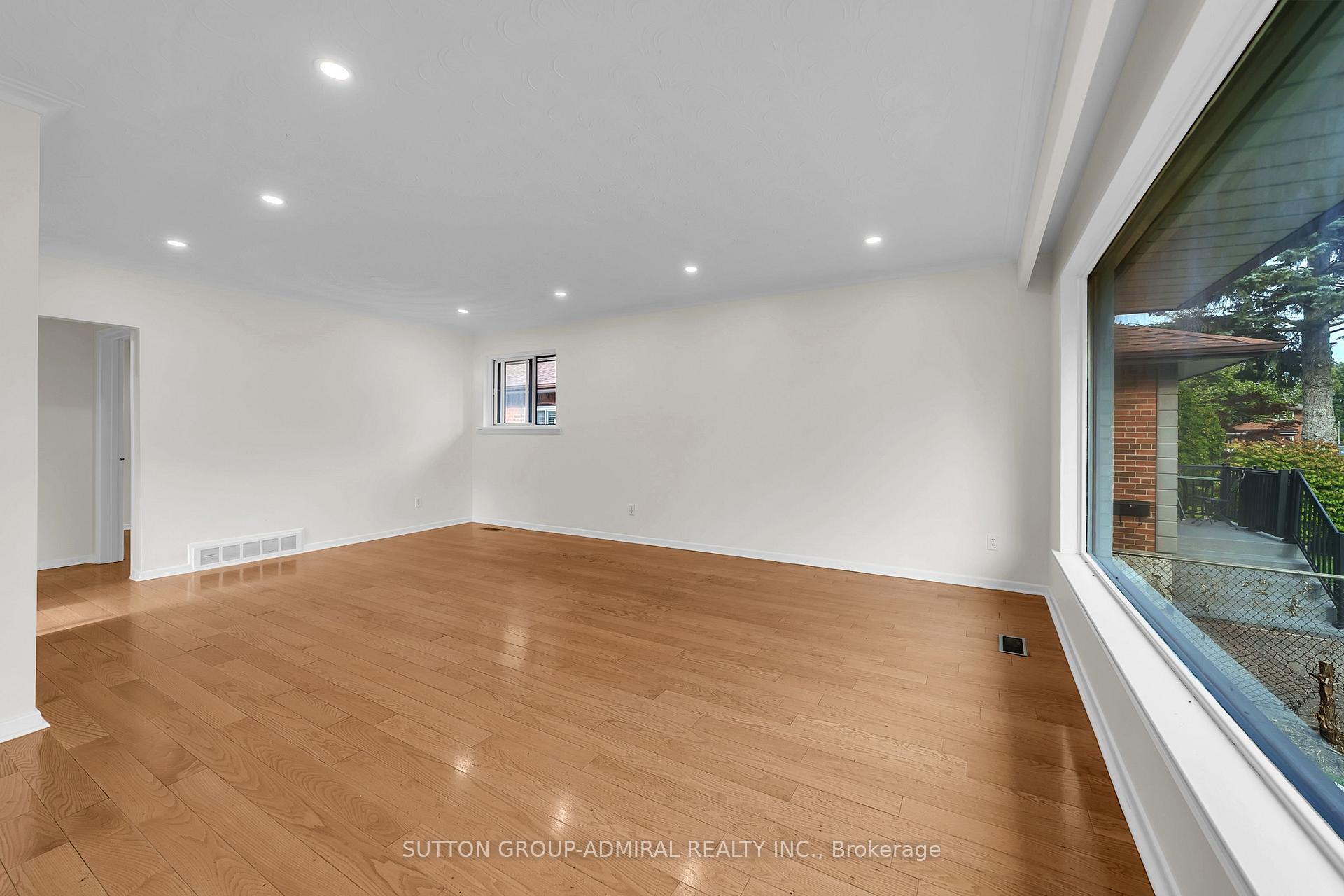 Photo 9 of 58 Rochman Boulevard E, Scarborough, Woburn — HOMEH