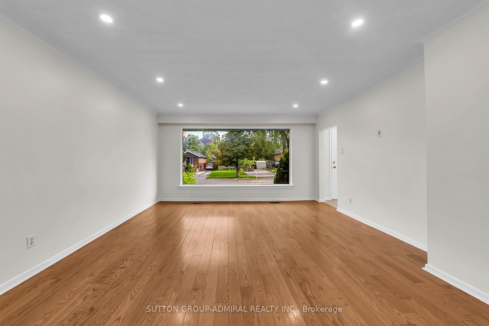 Photo 13 of 58 Rochman Boulevard E, Scarborough, Woburn — HOMEH
