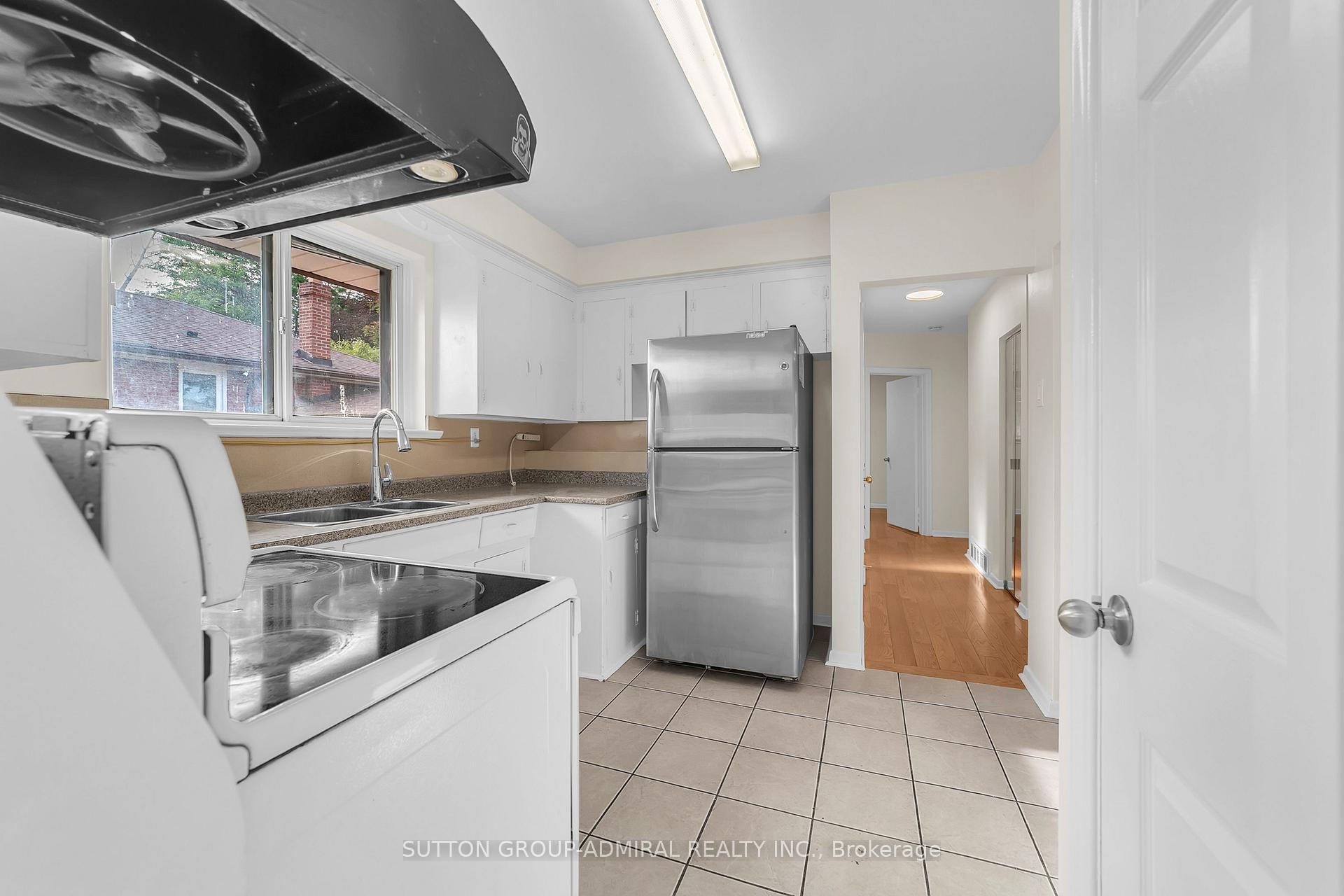 Photo 16 of 58 Rochman Boulevard E, Scarborough, Woburn — HOMEH