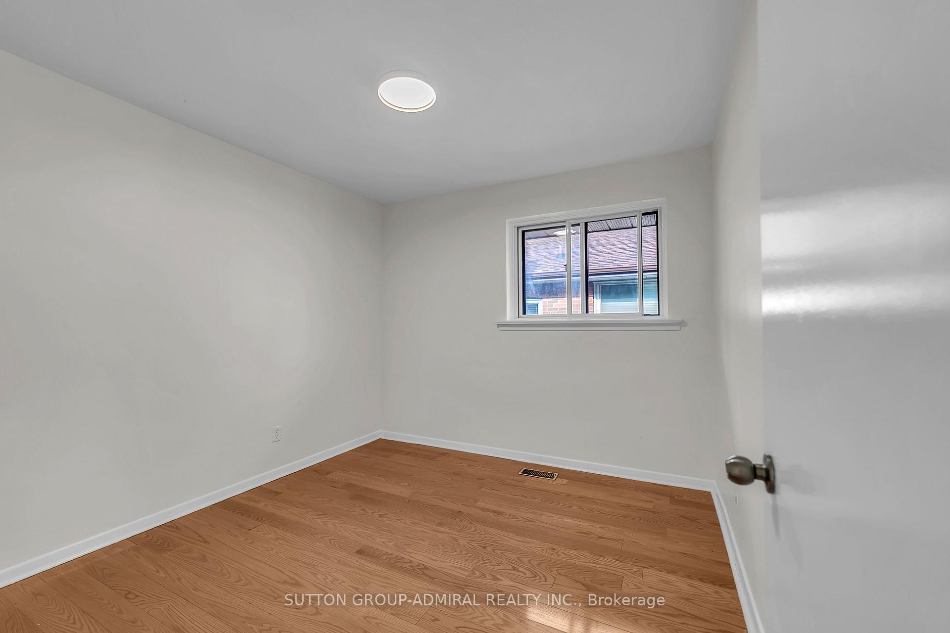 Photo 19 of 58 Rochman Boulevard E, Scarborough, Woburn — HOMEH