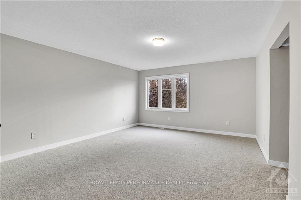 Photo 17 of 85 Hackamore Crescent, Ottawa, Goulbourn Twp From Franktown Rd/South To Rideau — HOMEH