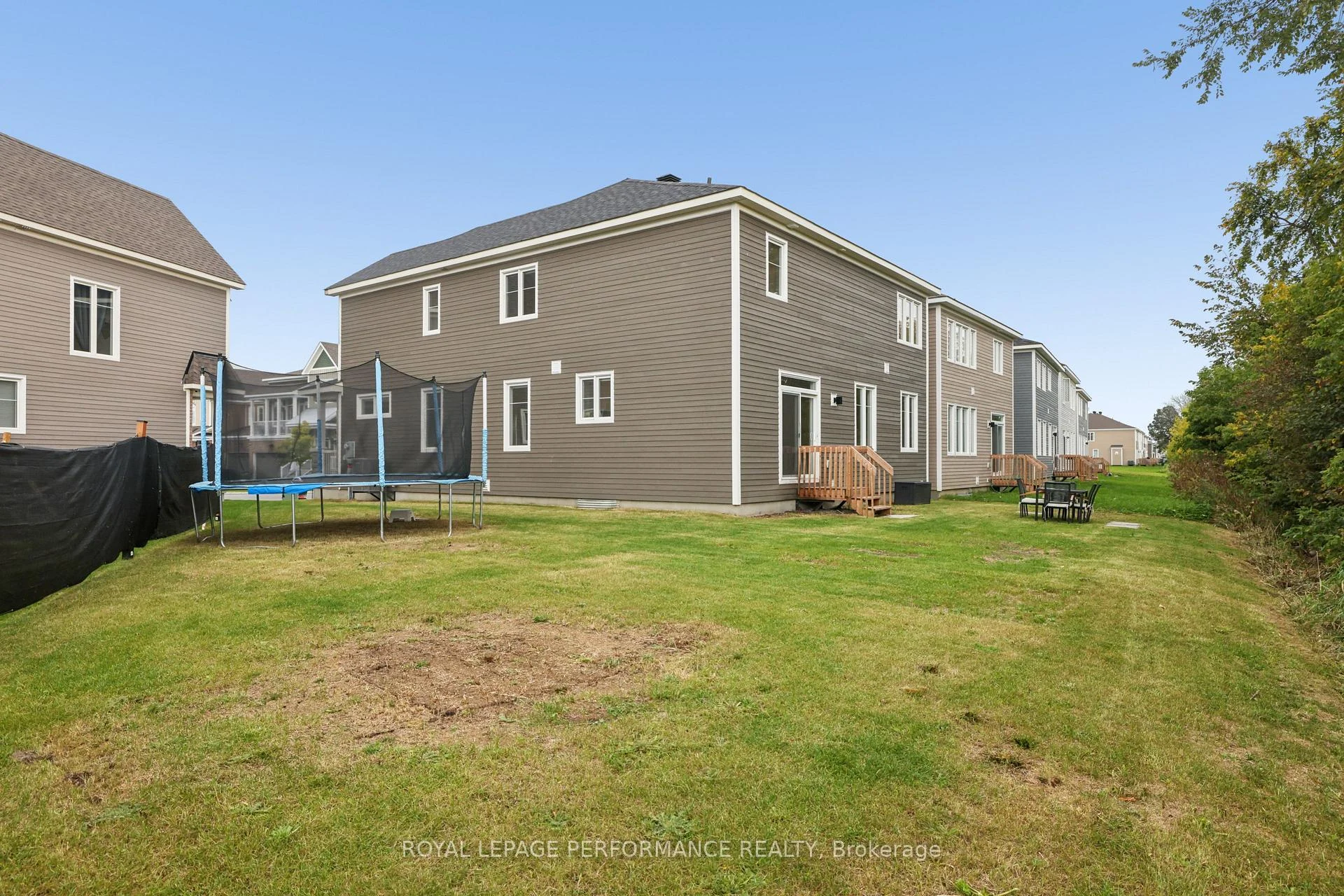 Photo 36 of 85 Hackamore Crescent, Ottawa, Goulbourn Twp From Franktown Rd/South To Rideau — HOMEH