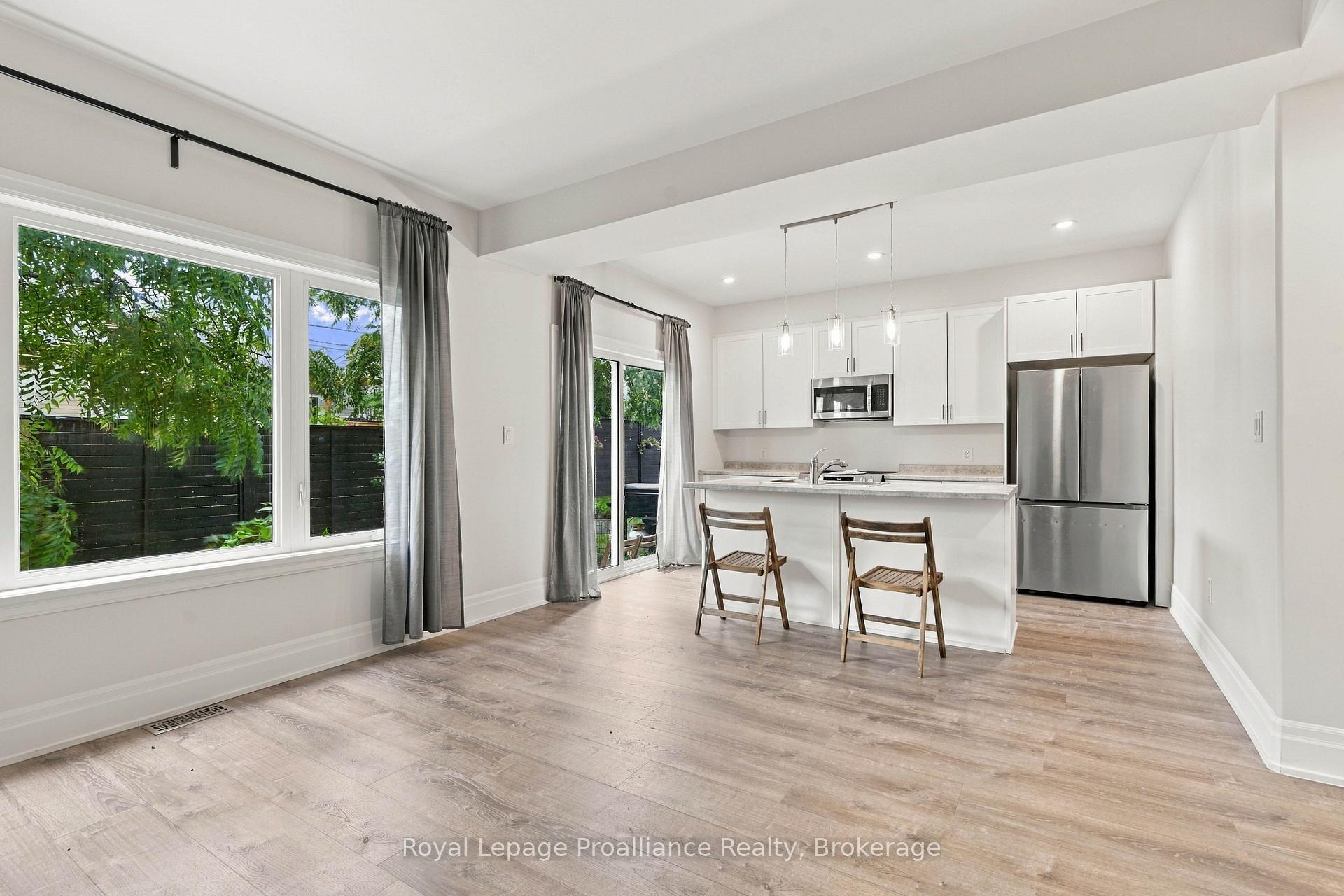 Photo 4 of 22 Campbell Crescent, Prince Edward County, Picton — HOMEH