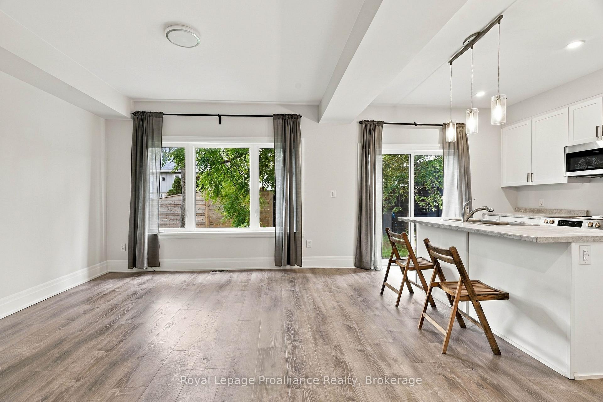 Photo 5 of 22 Campbell Crescent, Prince Edward County, Picton — HOMEH