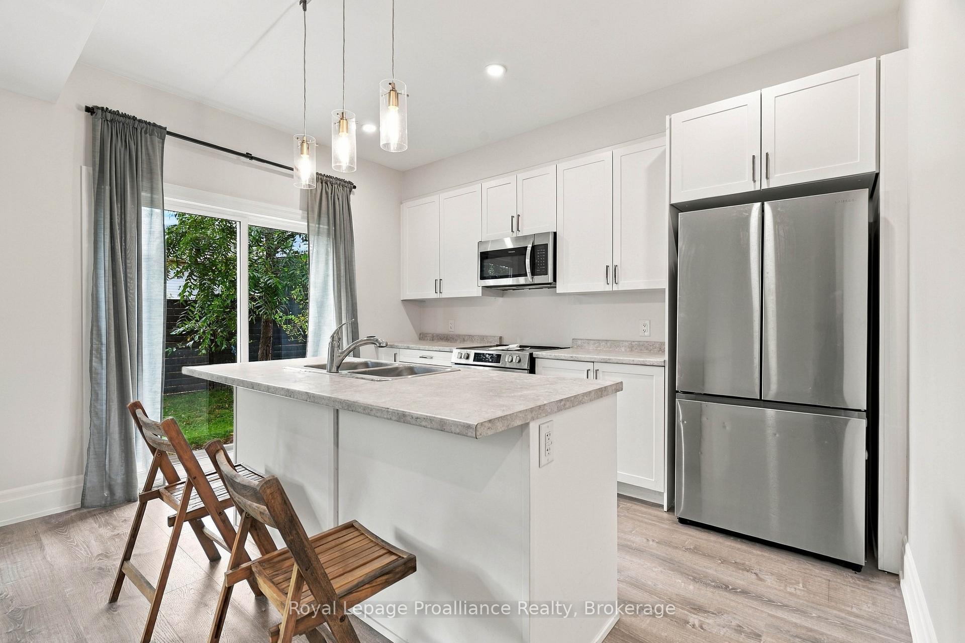 Photo 6 of 22 Campbell Crescent, Prince Edward County, Picton — HOMEH
