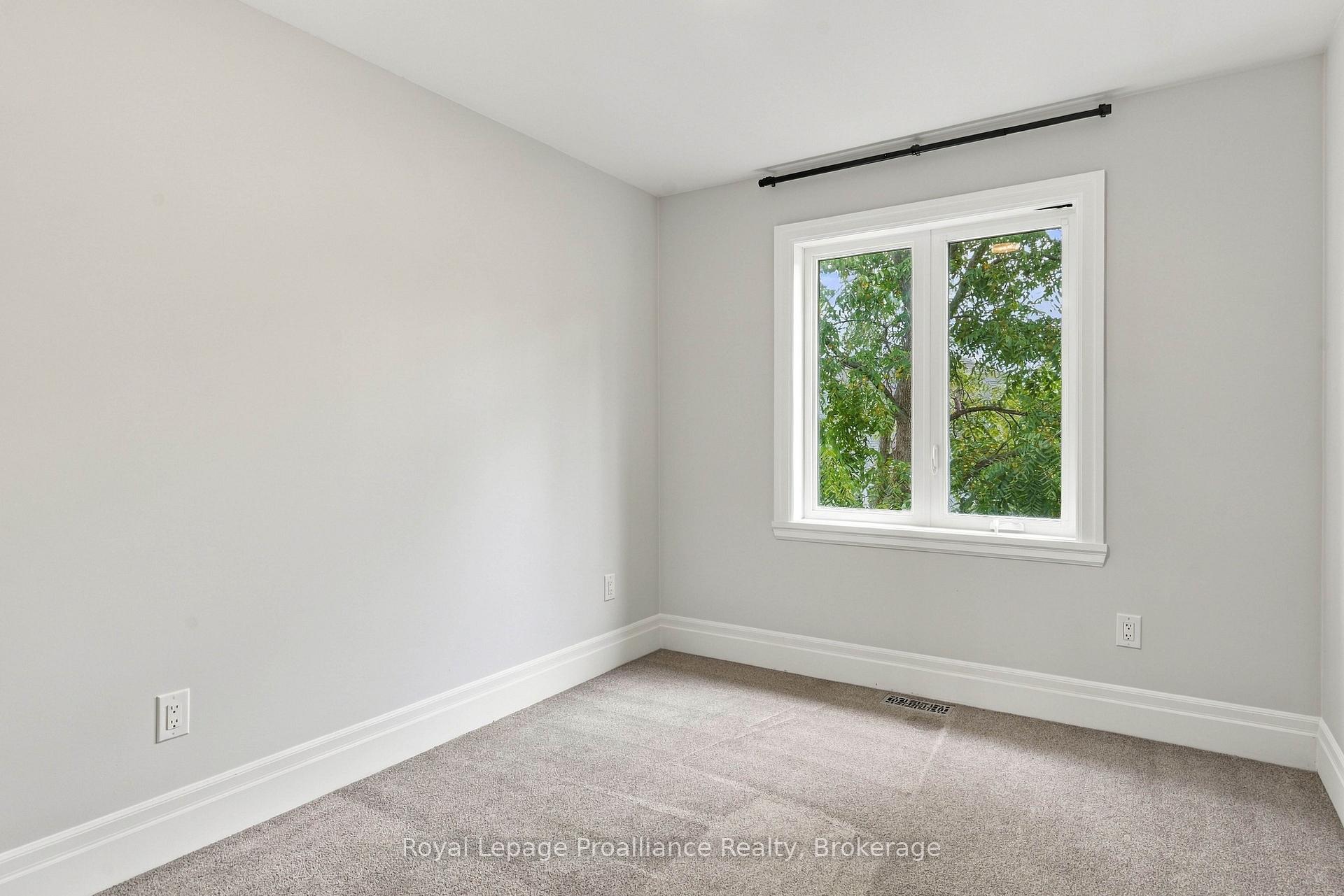 Photo 10 of 22 Campbell Crescent, Prince Edward County, Picton — HOMEH