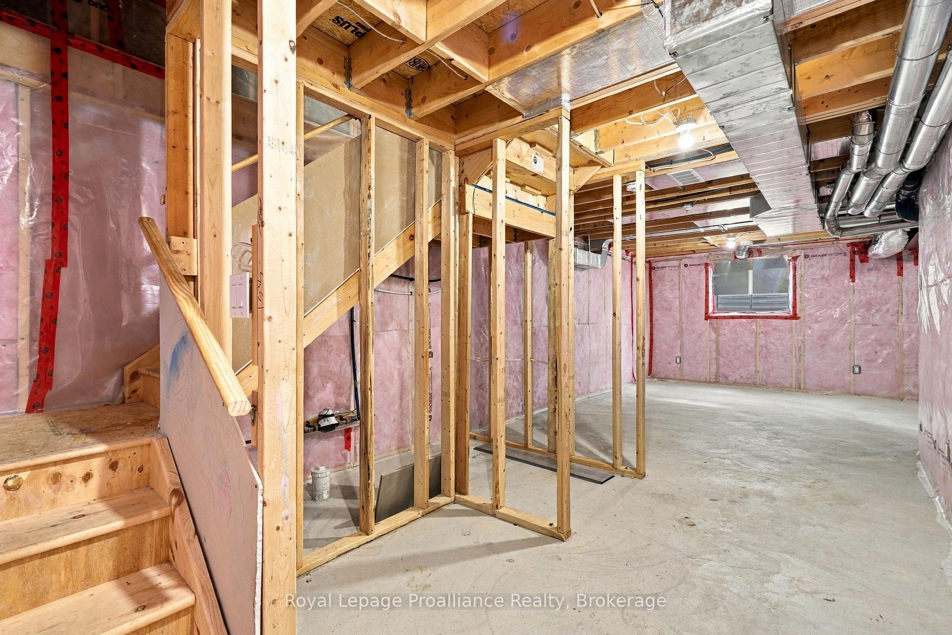 Photo 17 of 22 Campbell Crescent, Prince Edward County, Picton — HOMEH