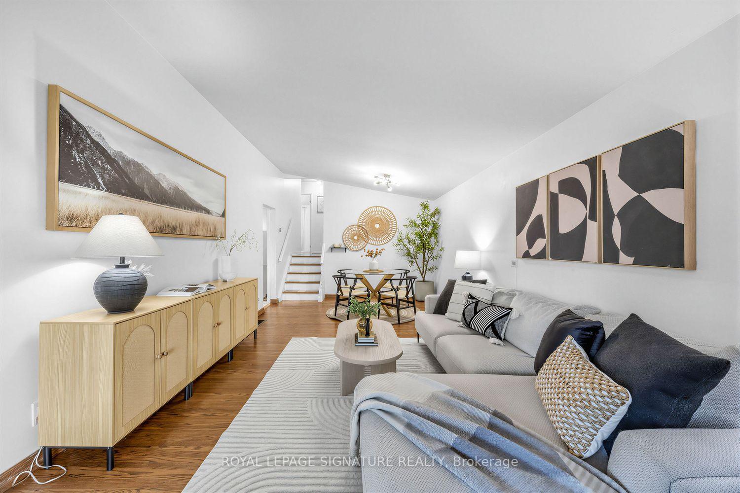 Photo 4 of 821 Krosno Boulevard, Pickering, Bay Ridges — HOMEH