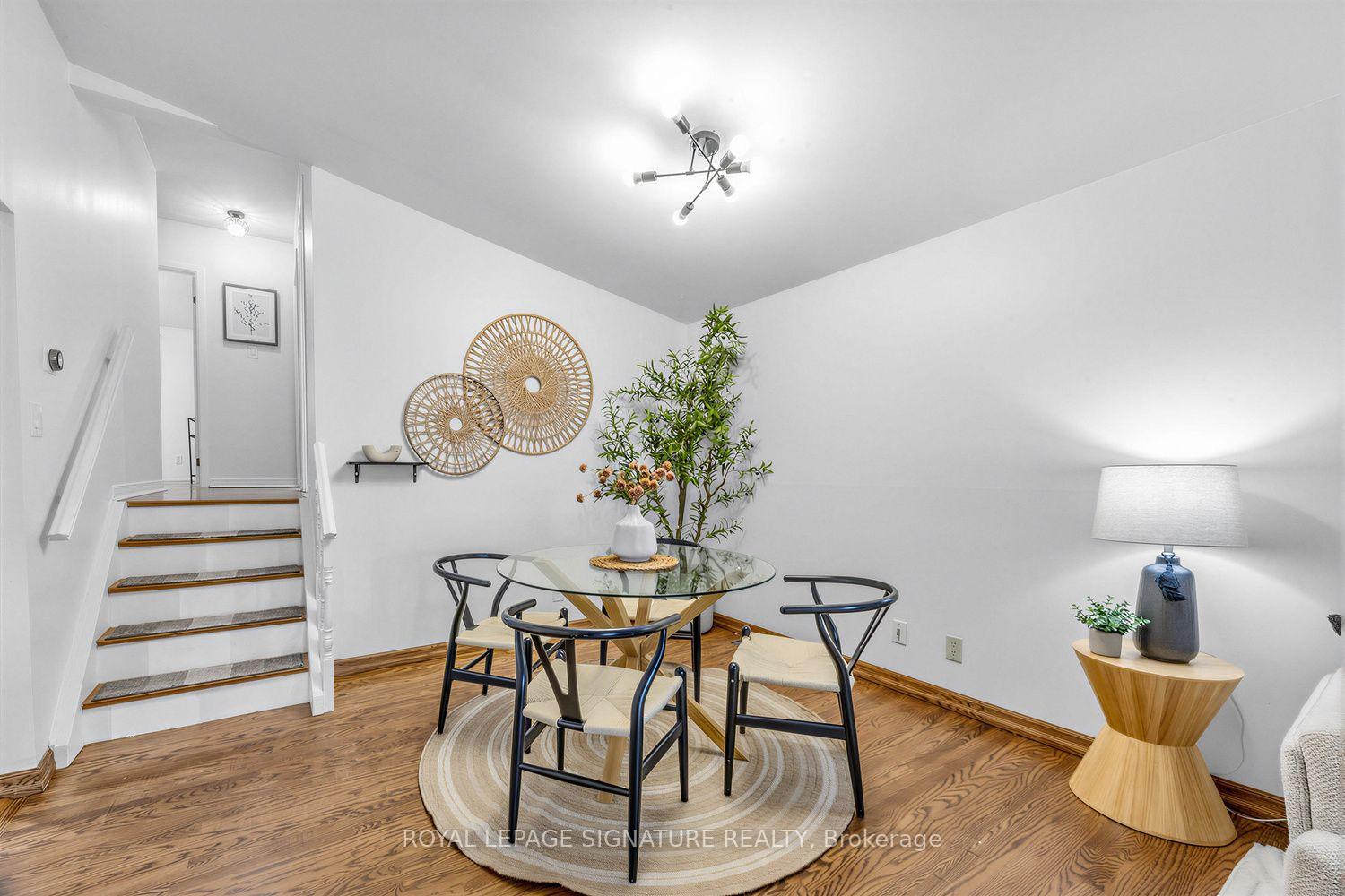 Photo 7 of 821 Krosno Boulevard, Pickering, Bay Ridges — HOMEH