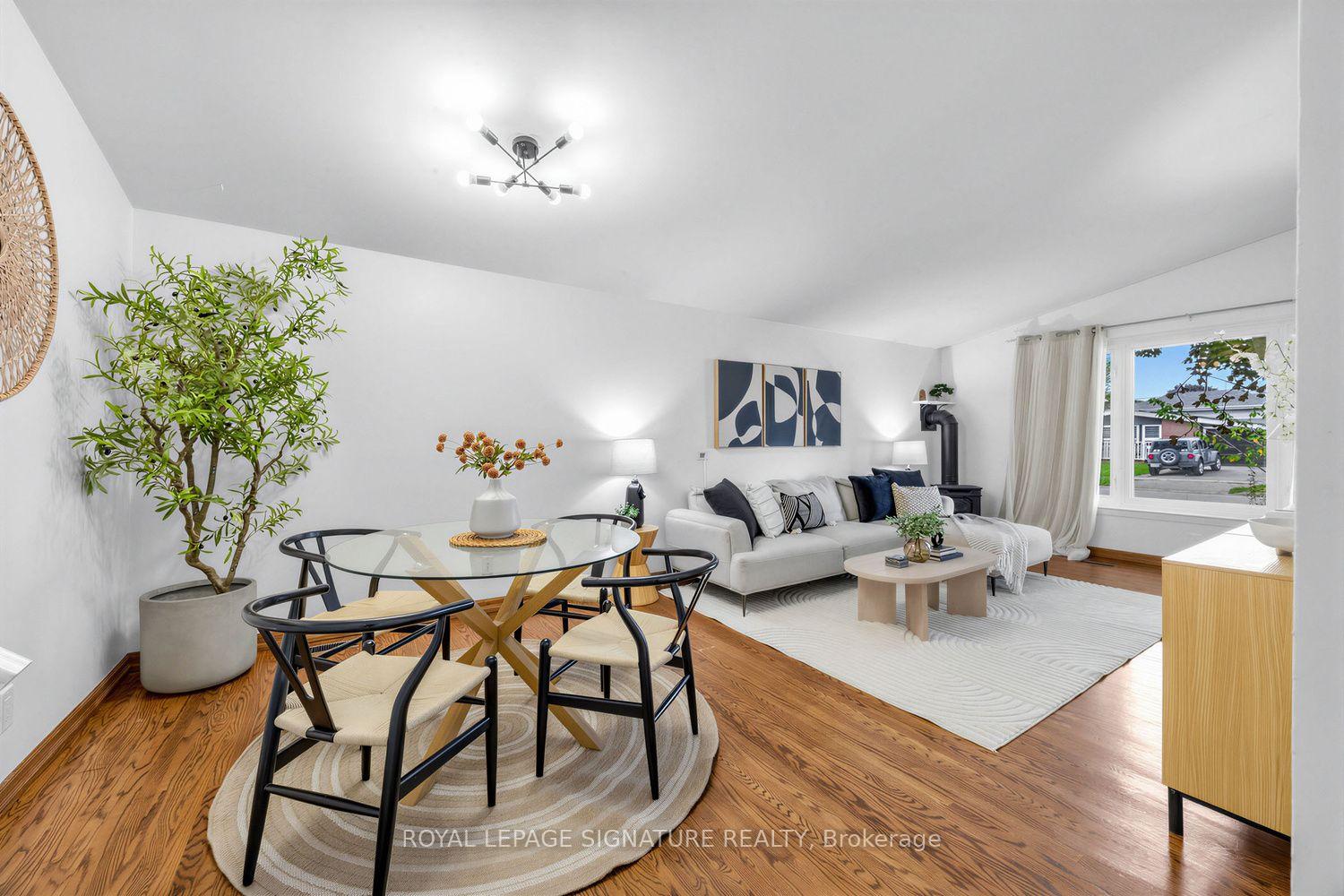 Photo 8 of 821 Krosno Boulevard, Pickering, Bay Ridges — HOMEH