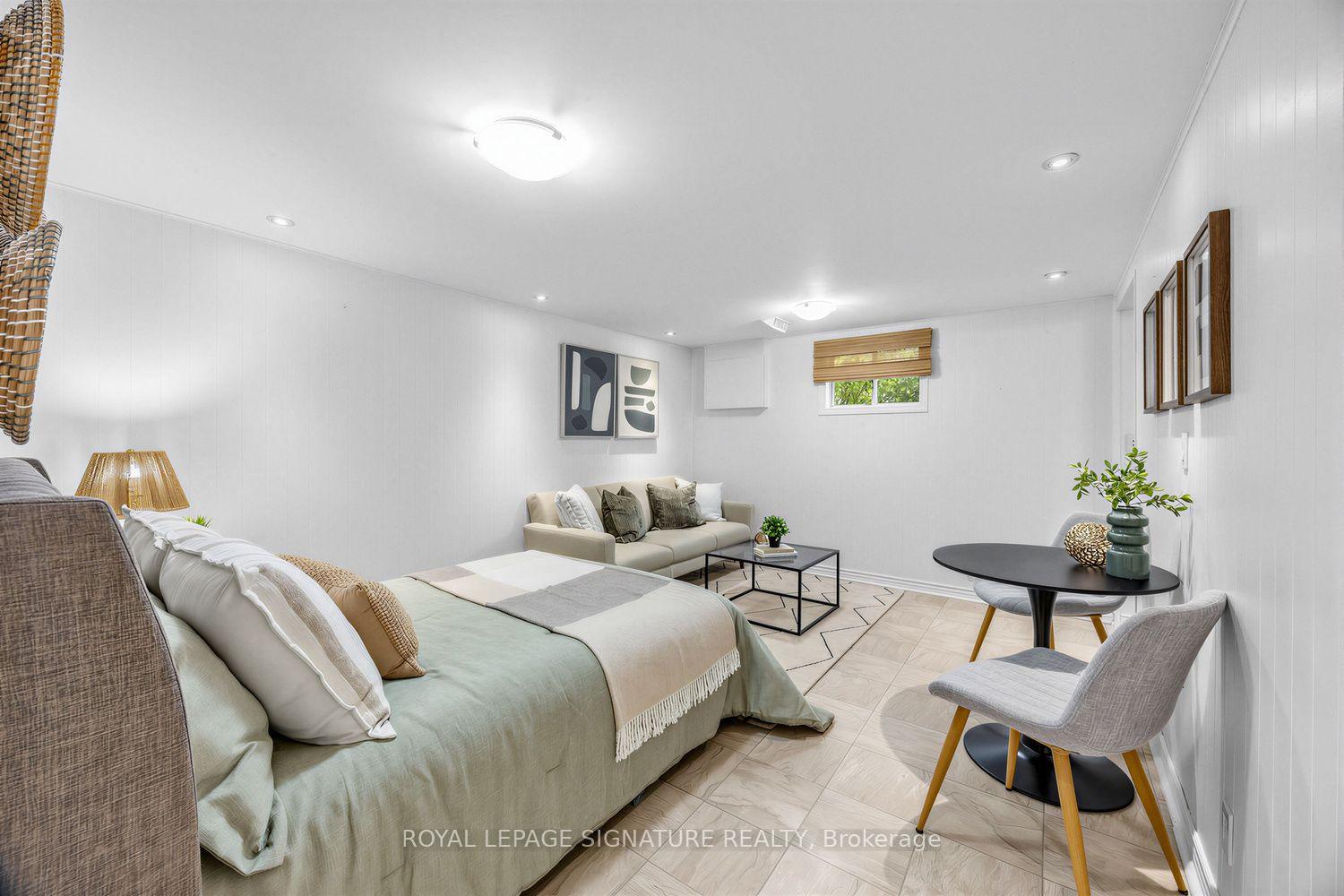 Photo 18 of 821 Krosno Boulevard, Pickering, Bay Ridges — HOMEH